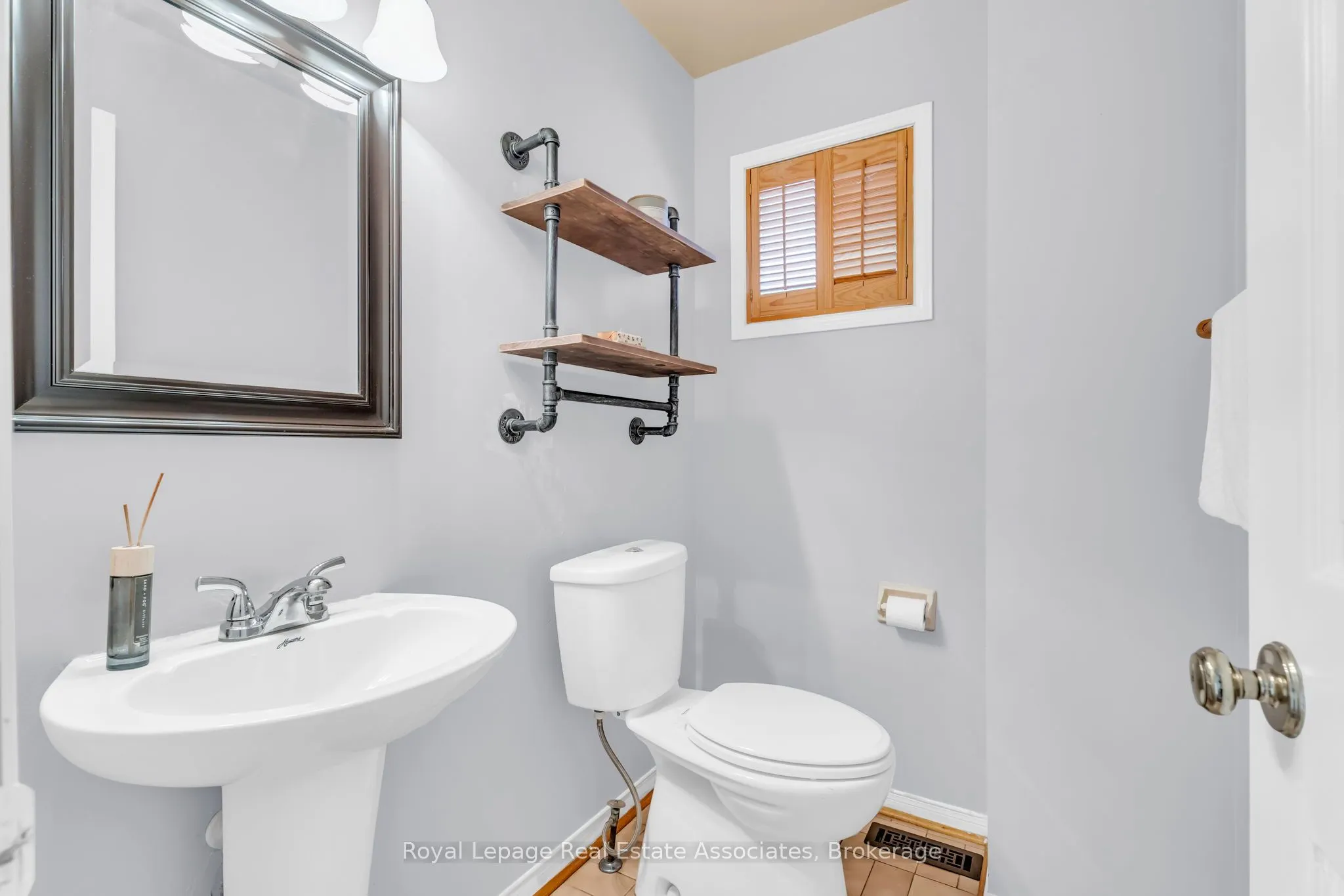 59 Cheviot Crescent