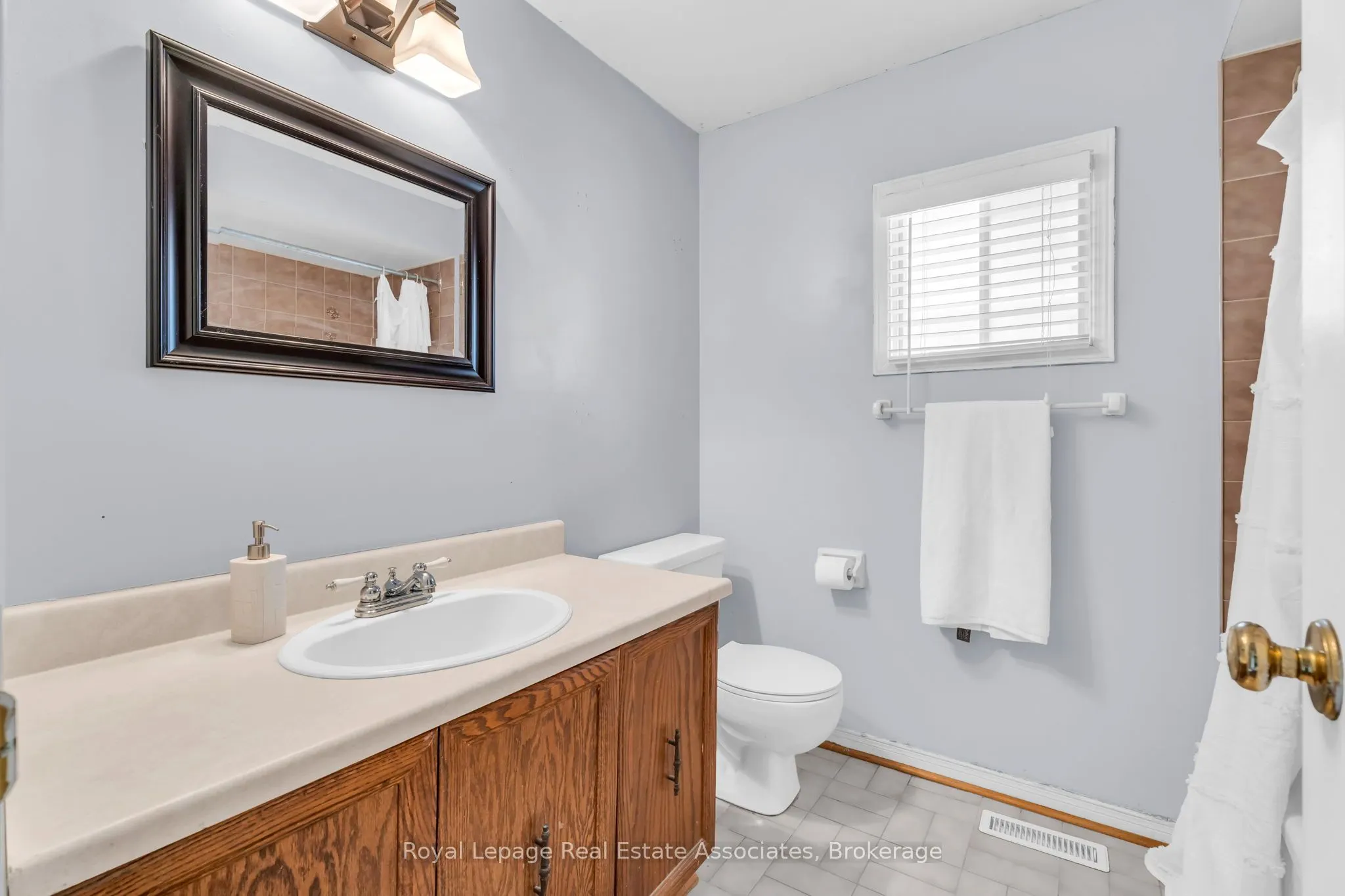 59 Cheviot Crescent