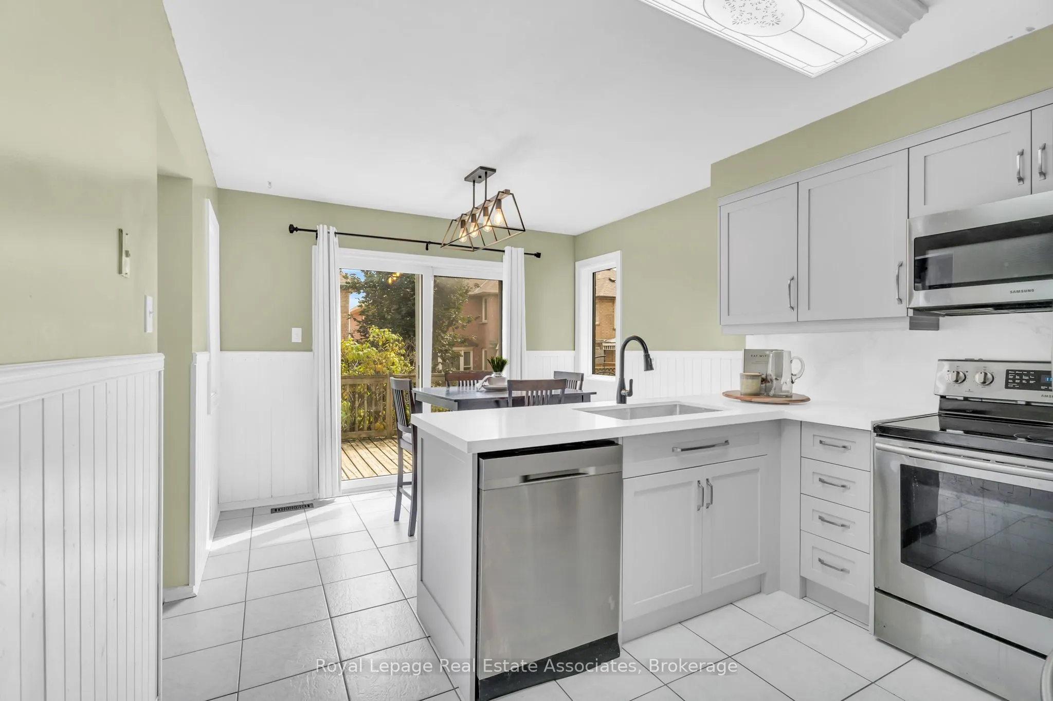 59 Cheviot Crescent