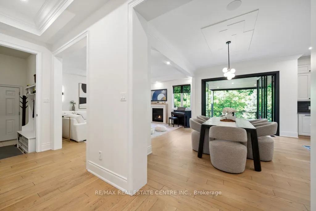 10 Crown Forest Court