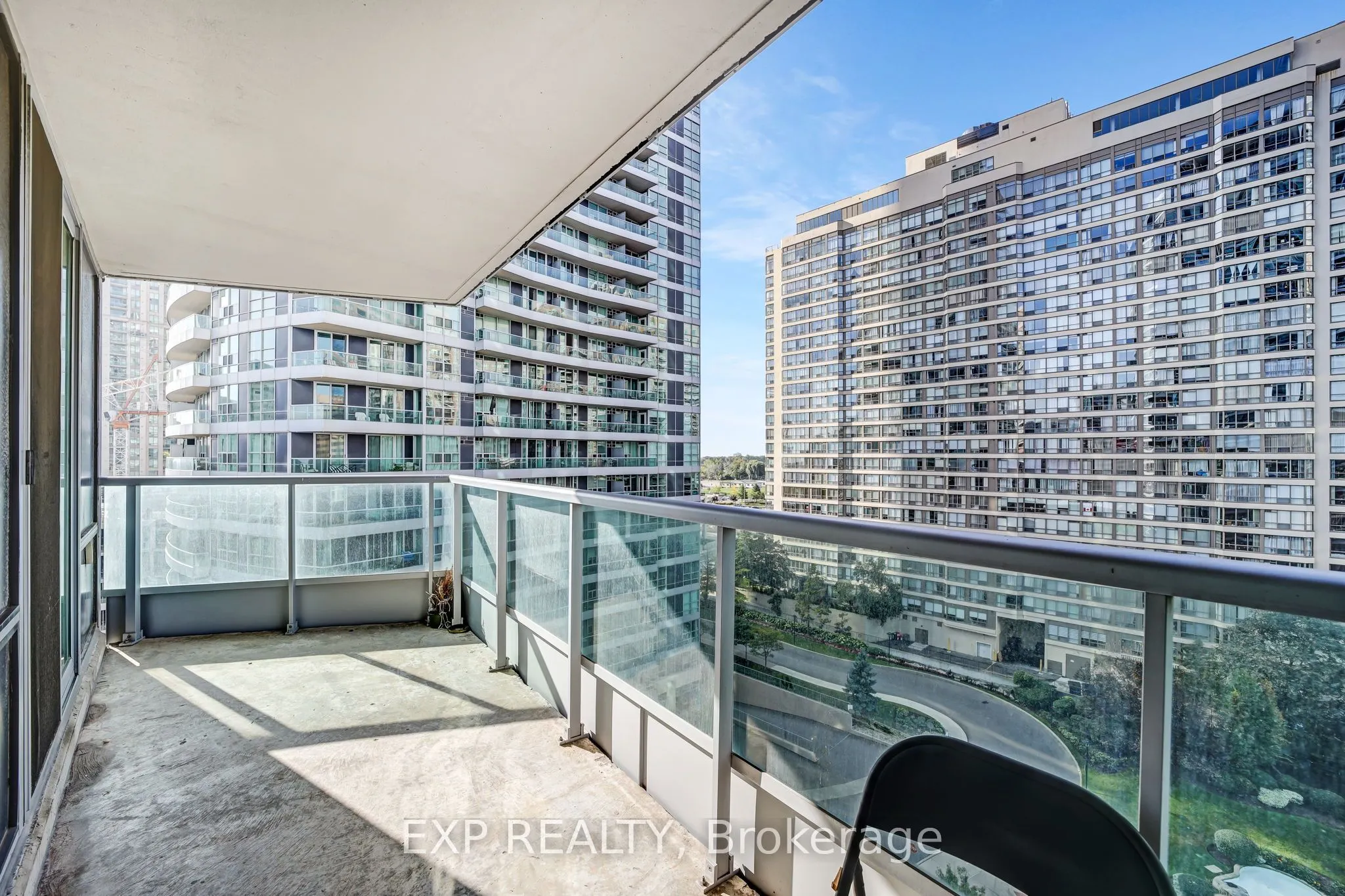 1 Elm Drive W, #1005