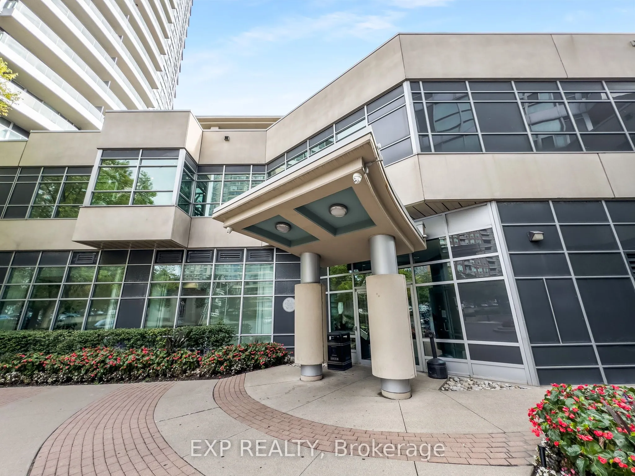 1 Elm Drive W, #1005