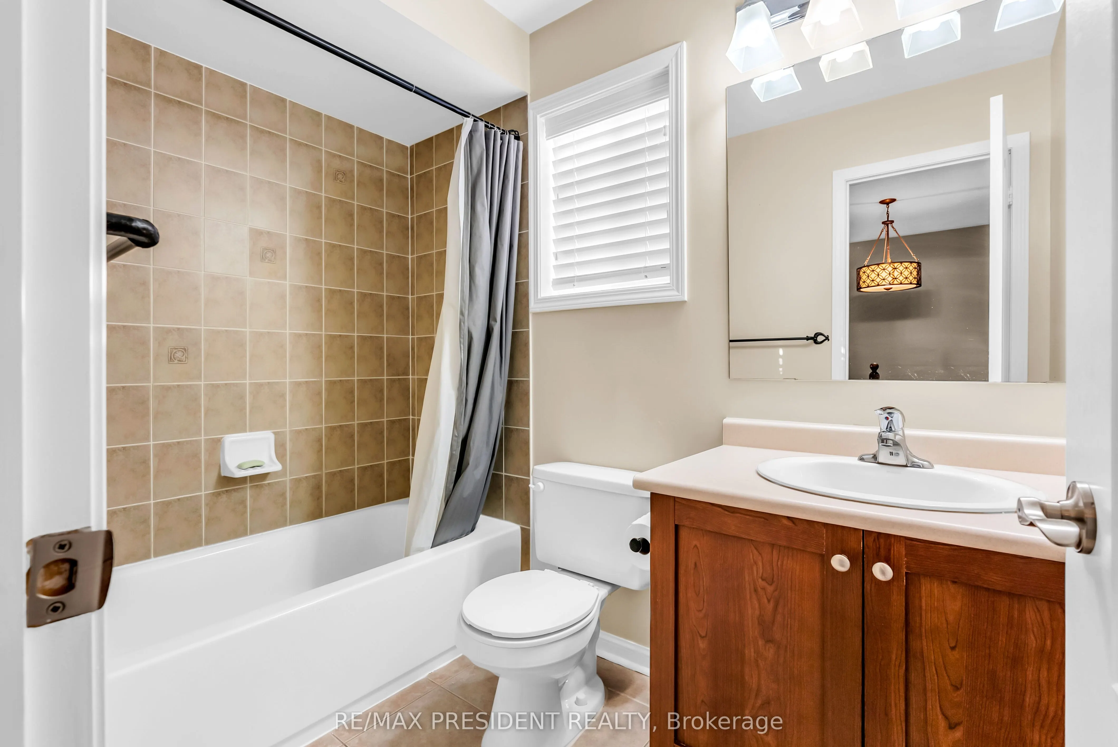 82 TARQUINI Crescent