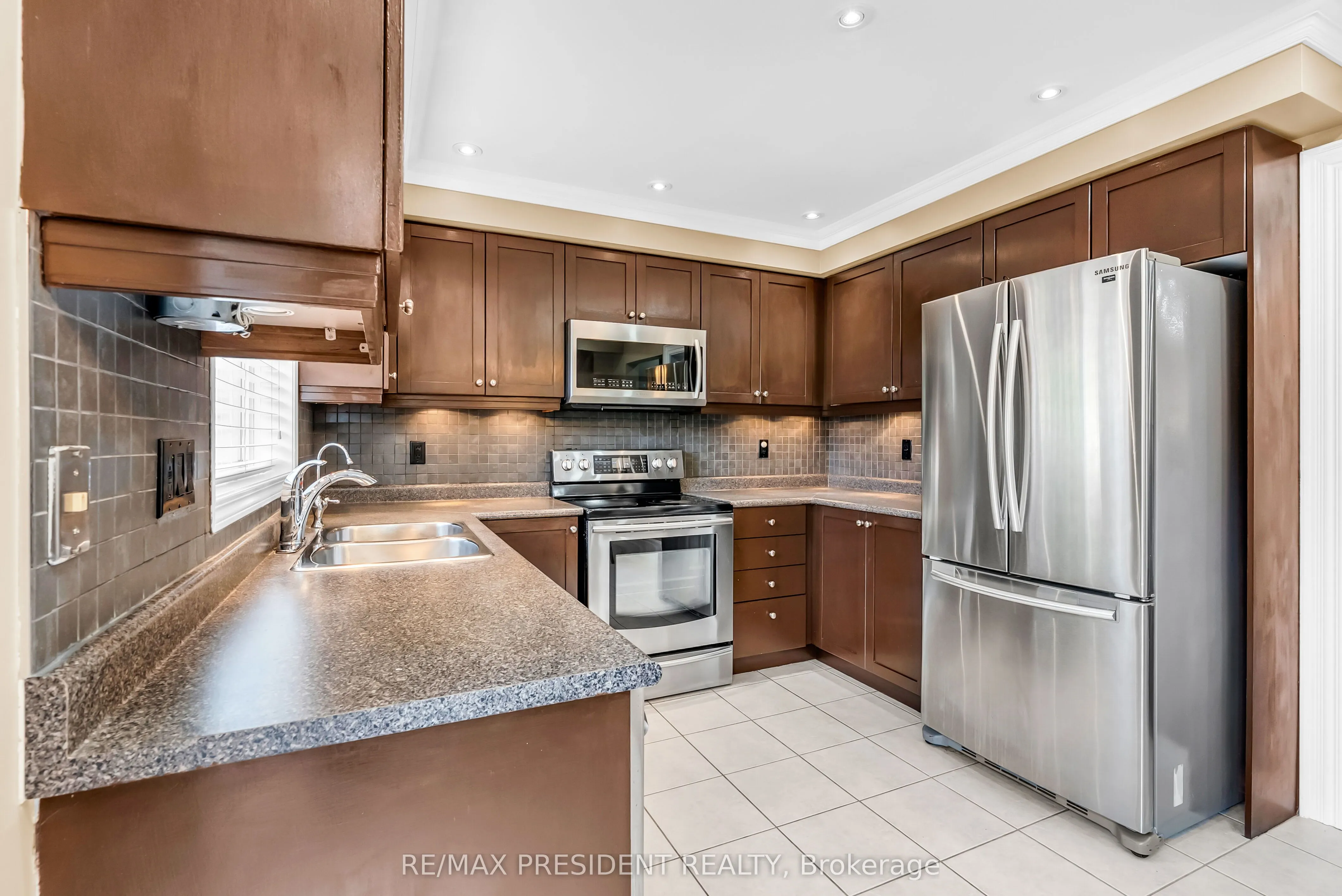 82 TARQUINI Crescent