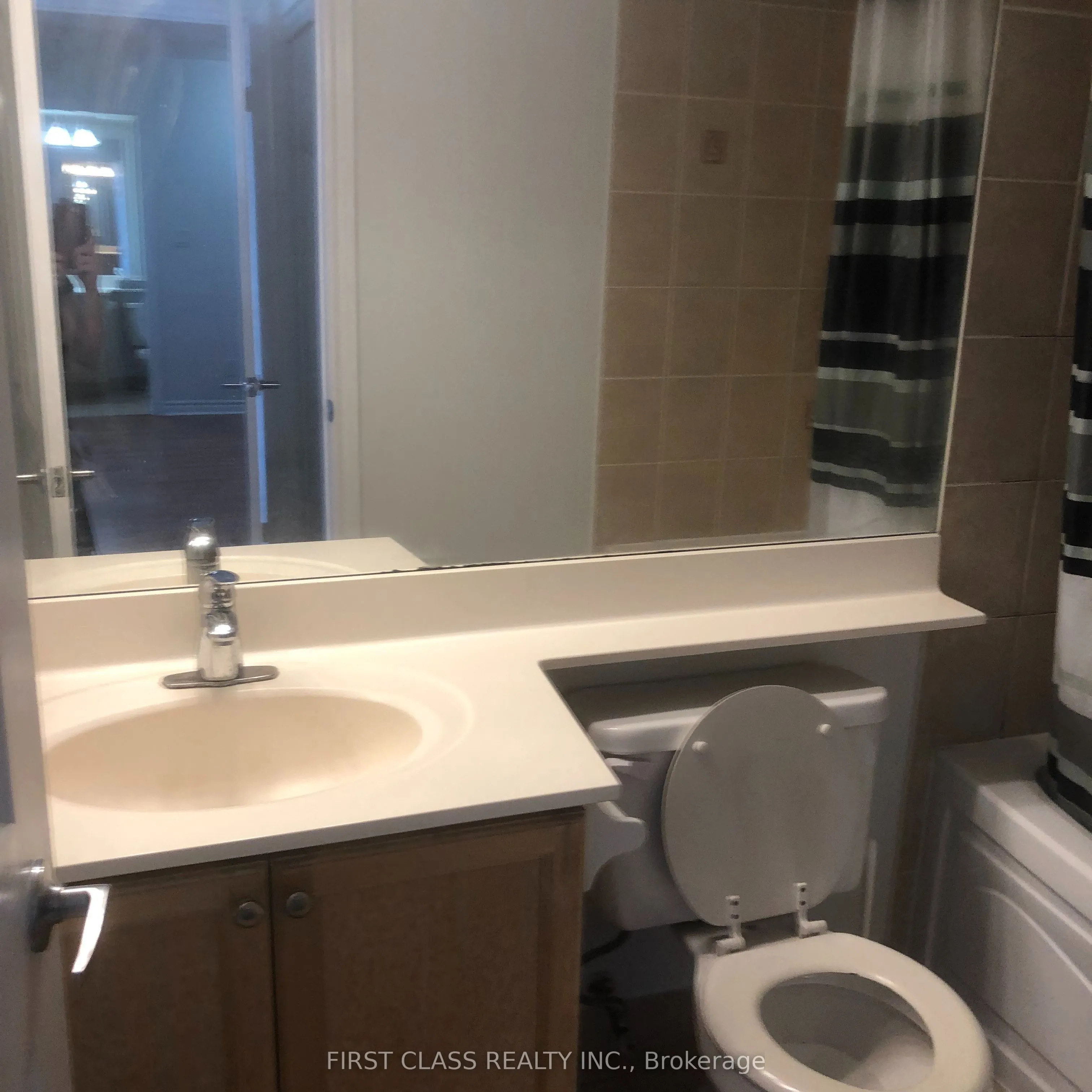 3880 Duke Of York Boulevard, #1612