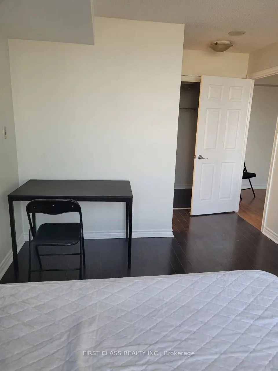 3880 Duke Of York Boulevard, #1612