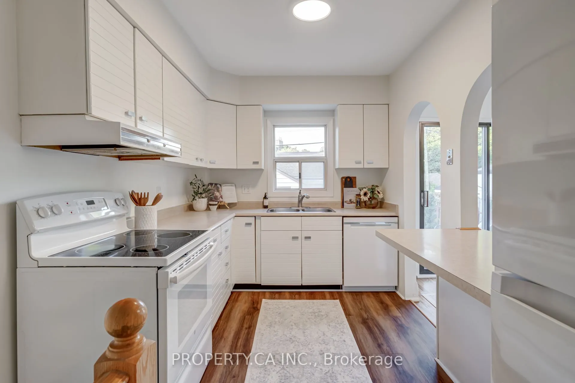 14 Warren Crescent