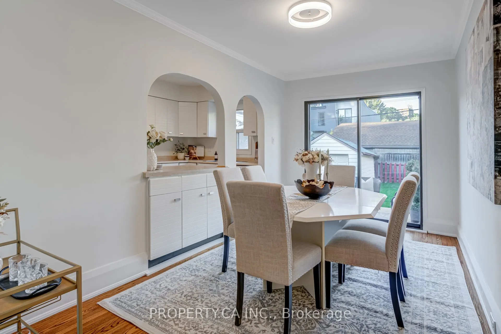 14 Warren Crescent