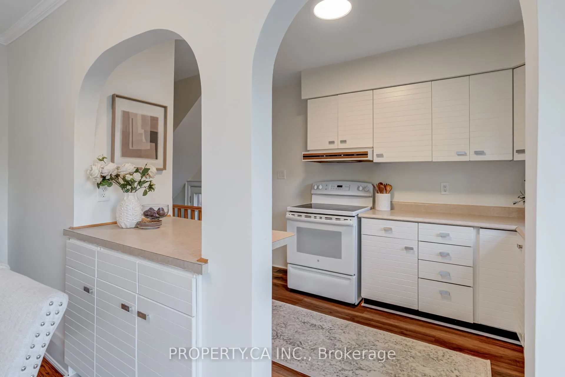 14 Warren Crescent