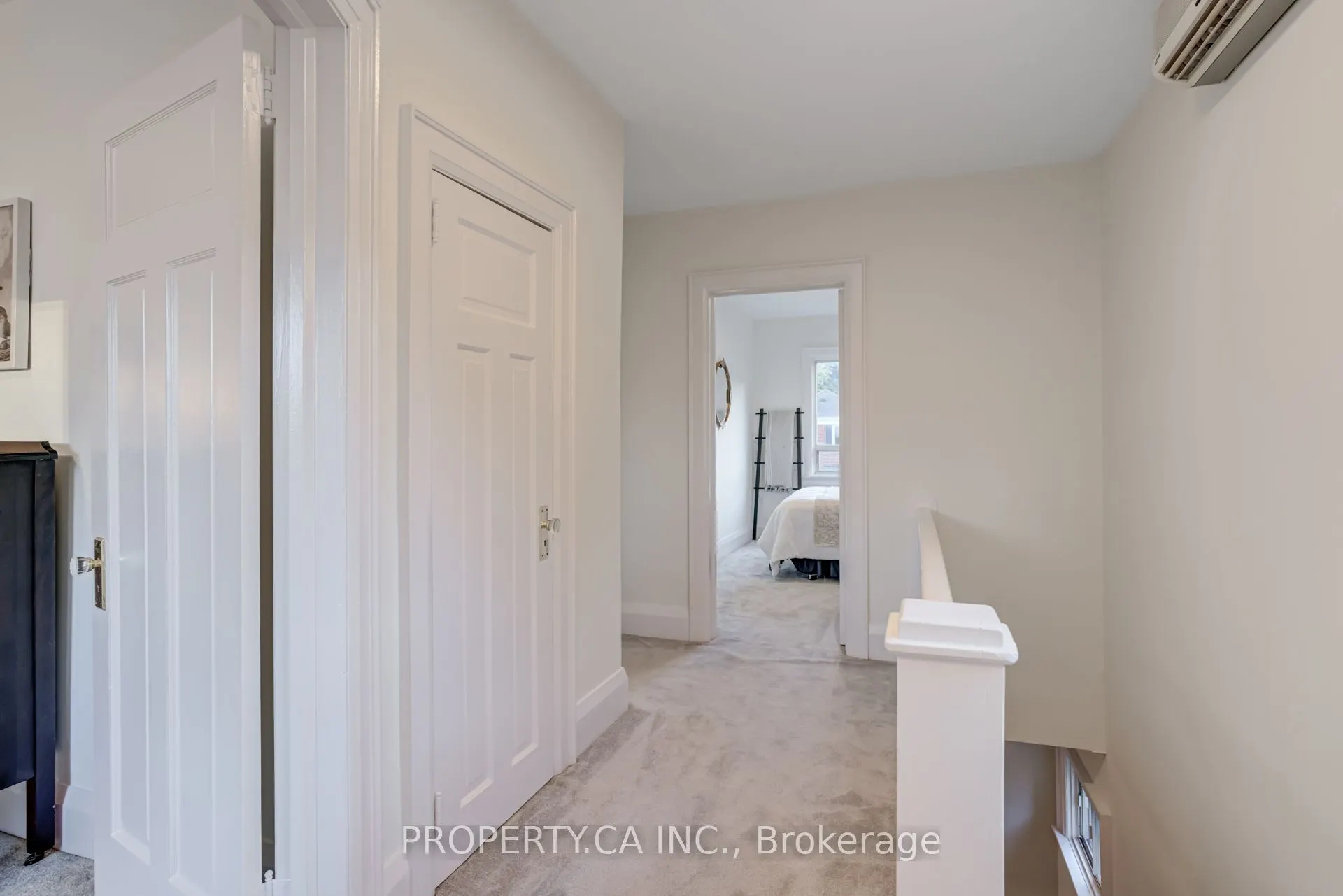 14 Warren Crescent