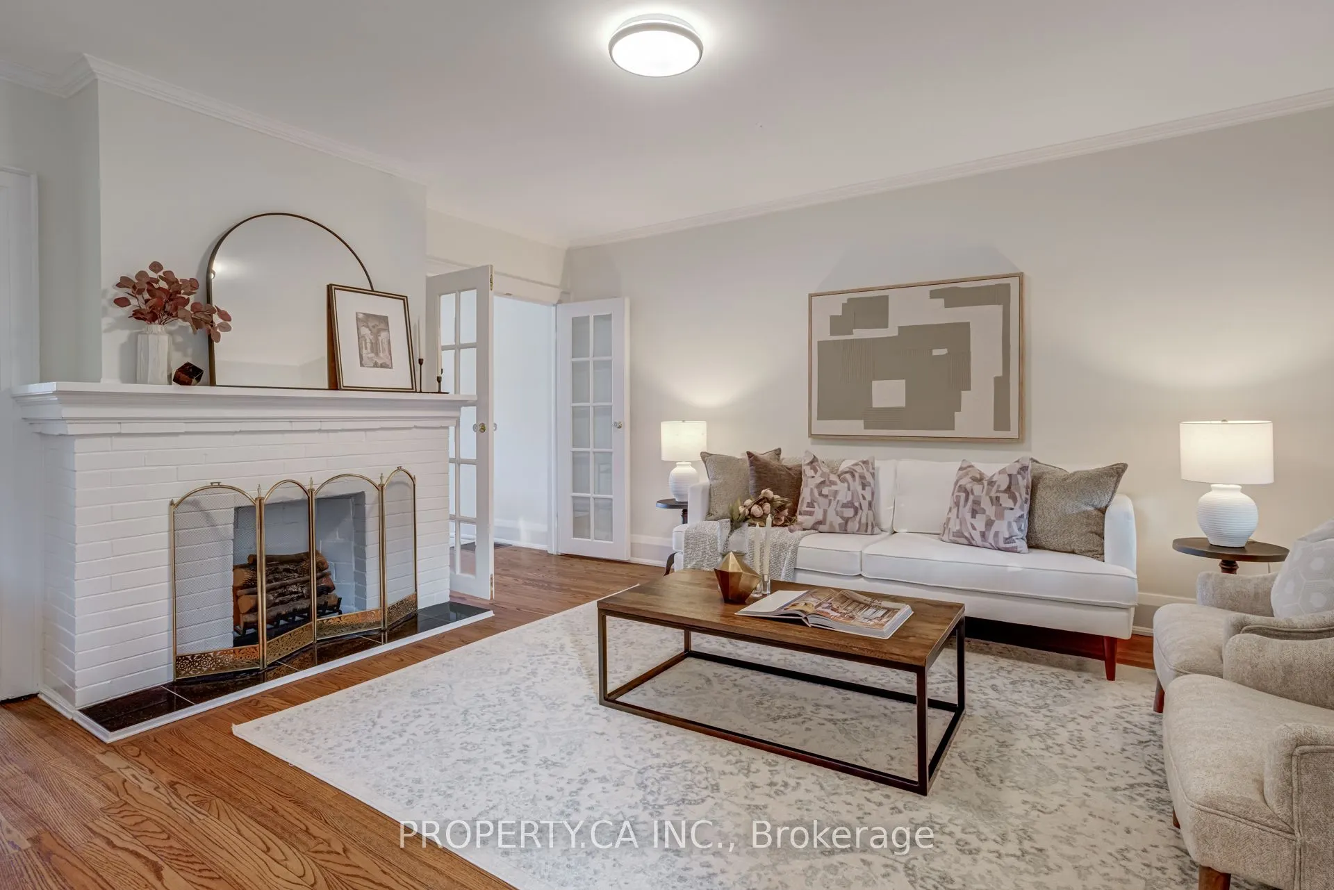 14 Warren Crescent