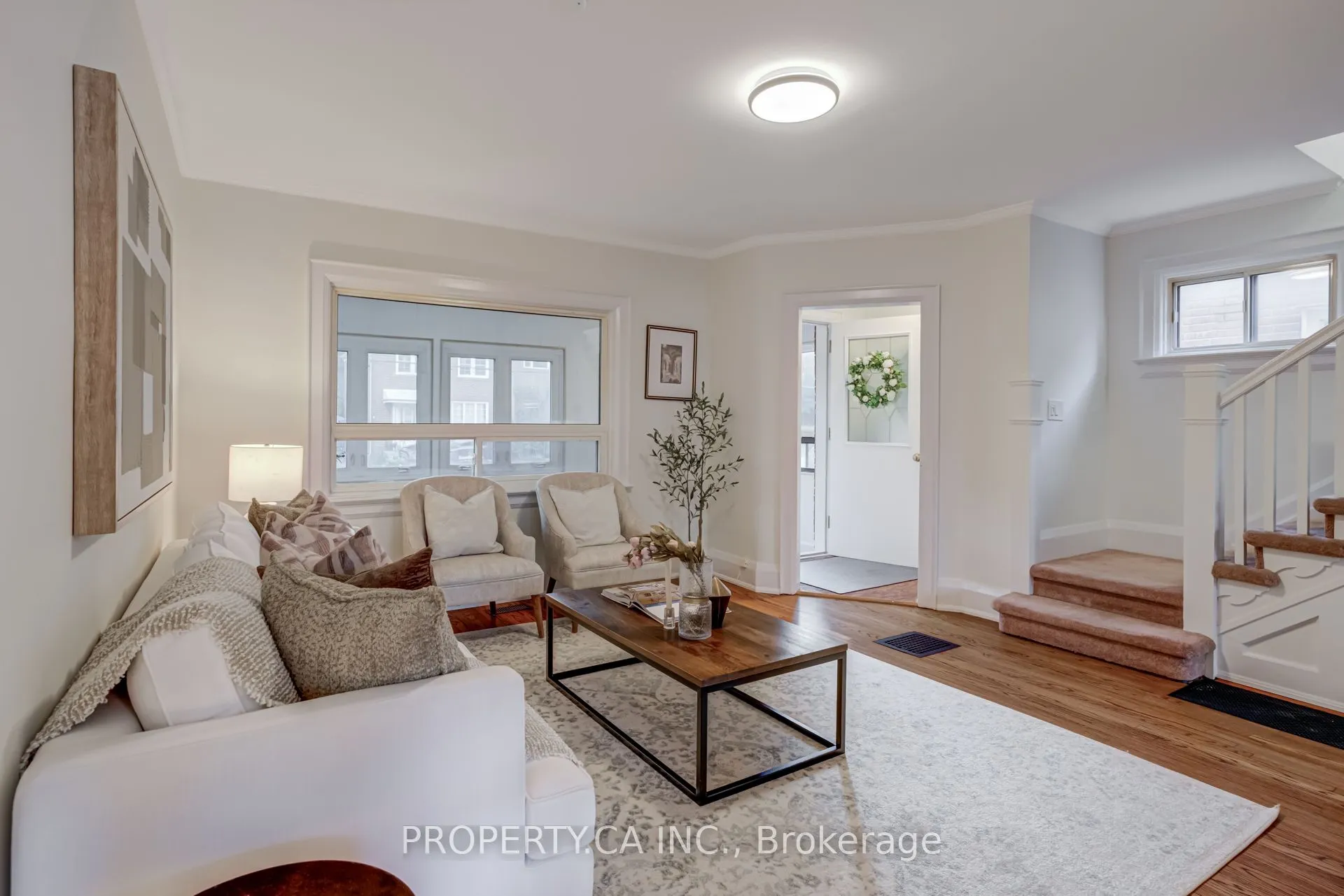 14 Warren Crescent