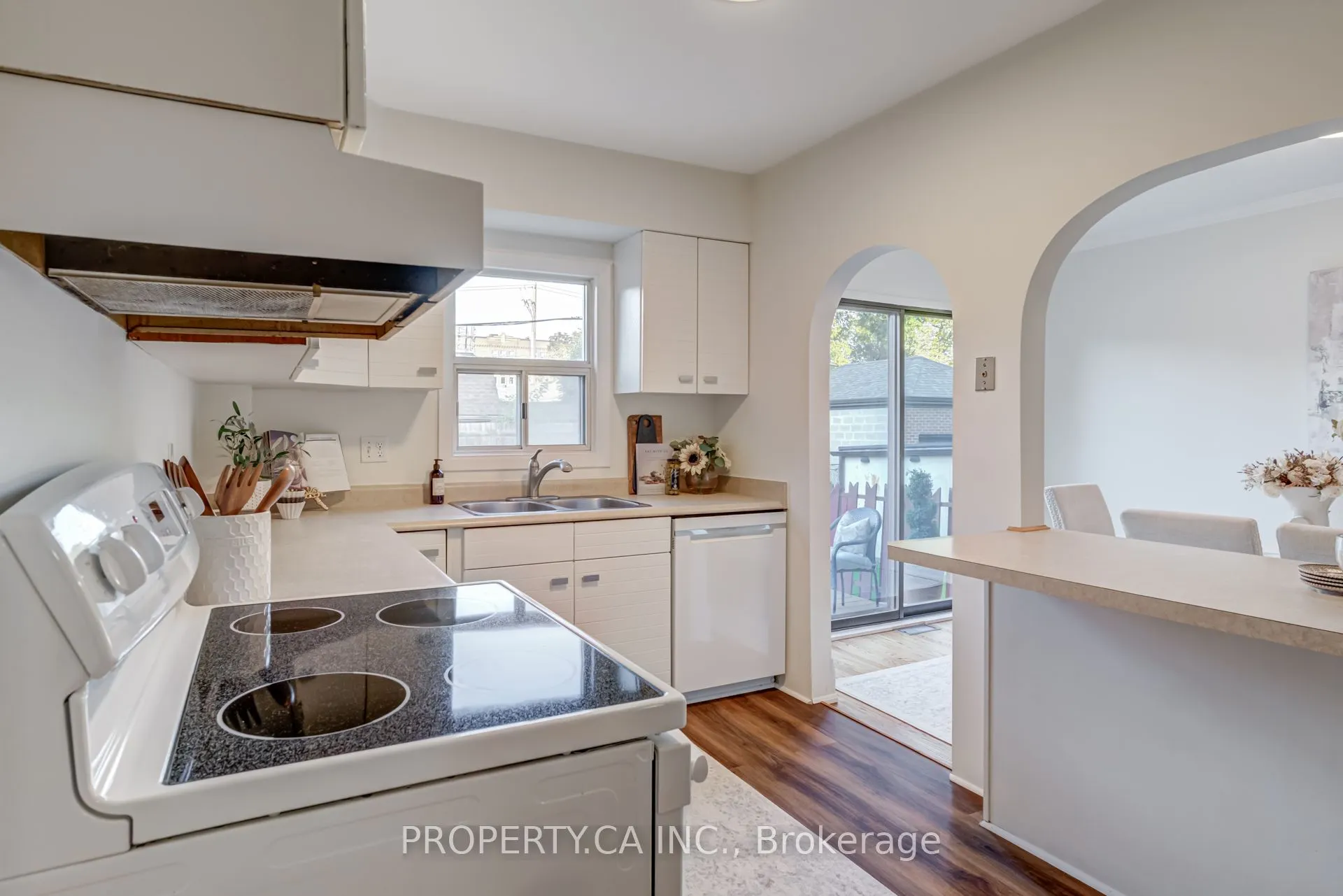 14 Warren Crescent