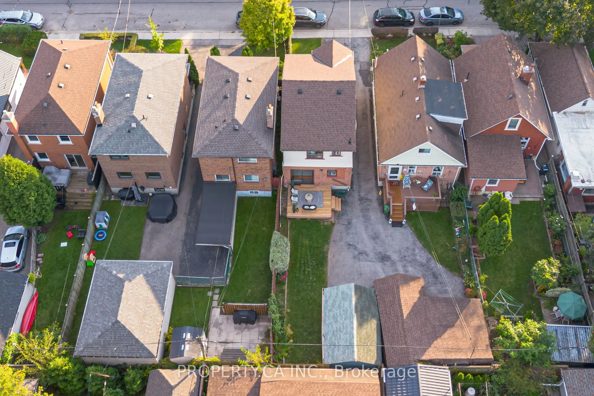 14 Warren Crescent