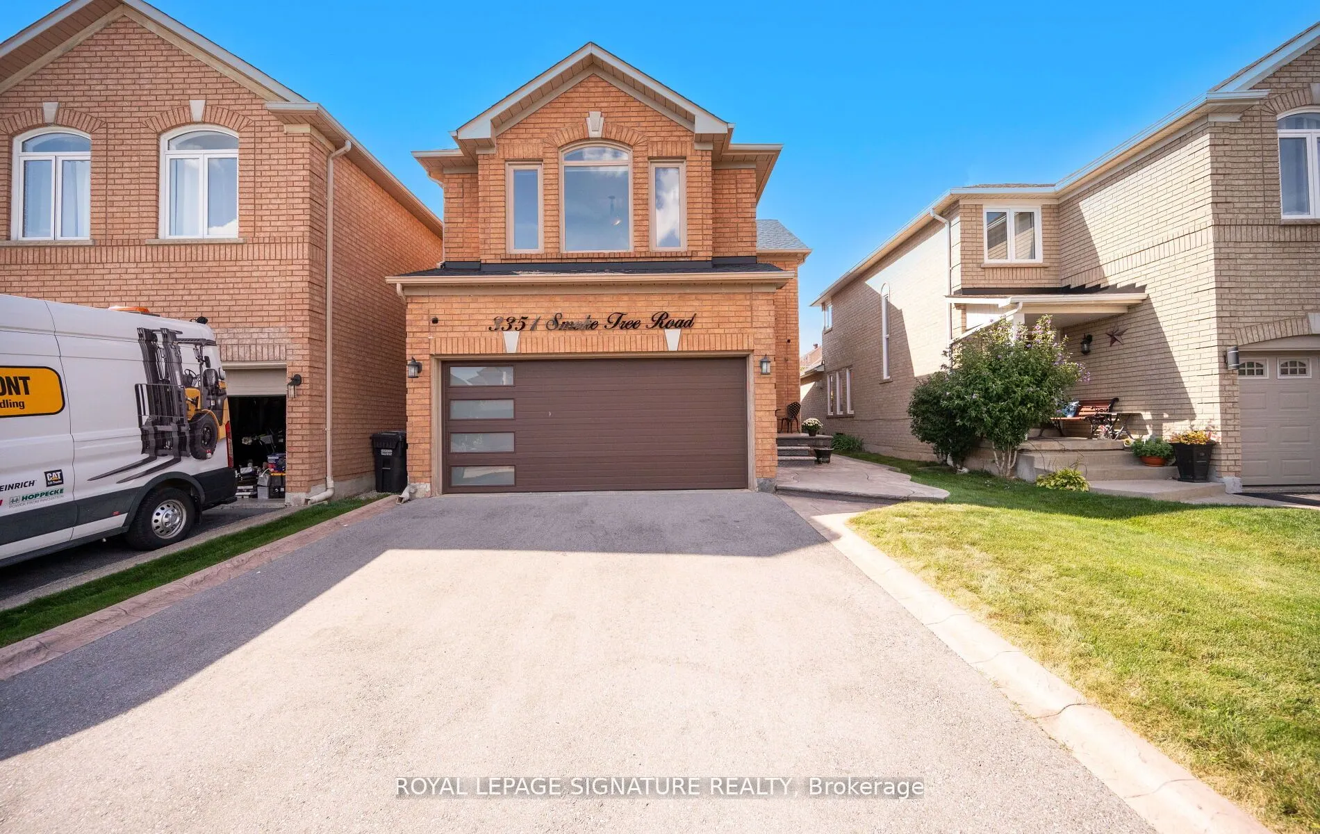 3351 Smoke Tree Road