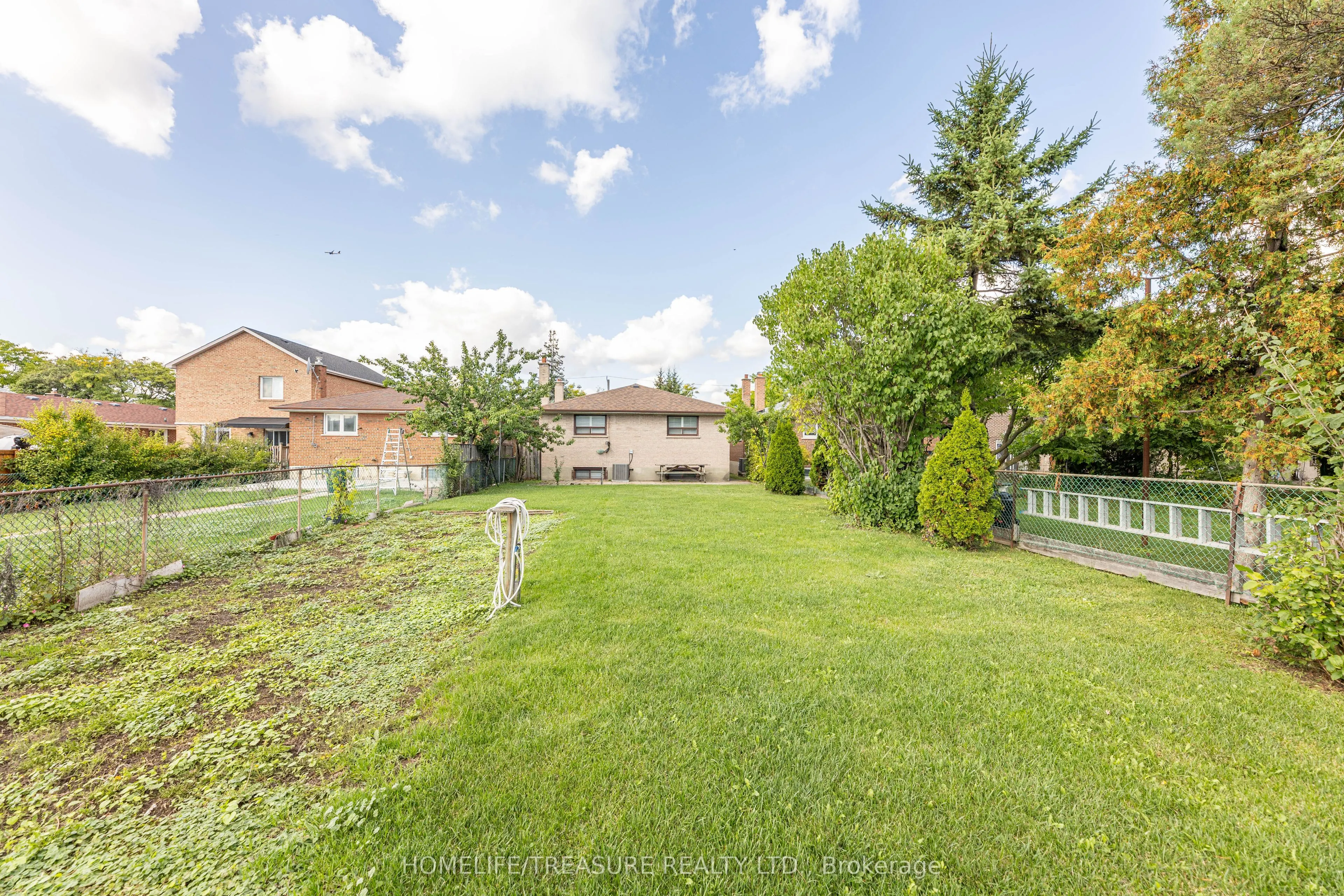 85 Downsview Avenue