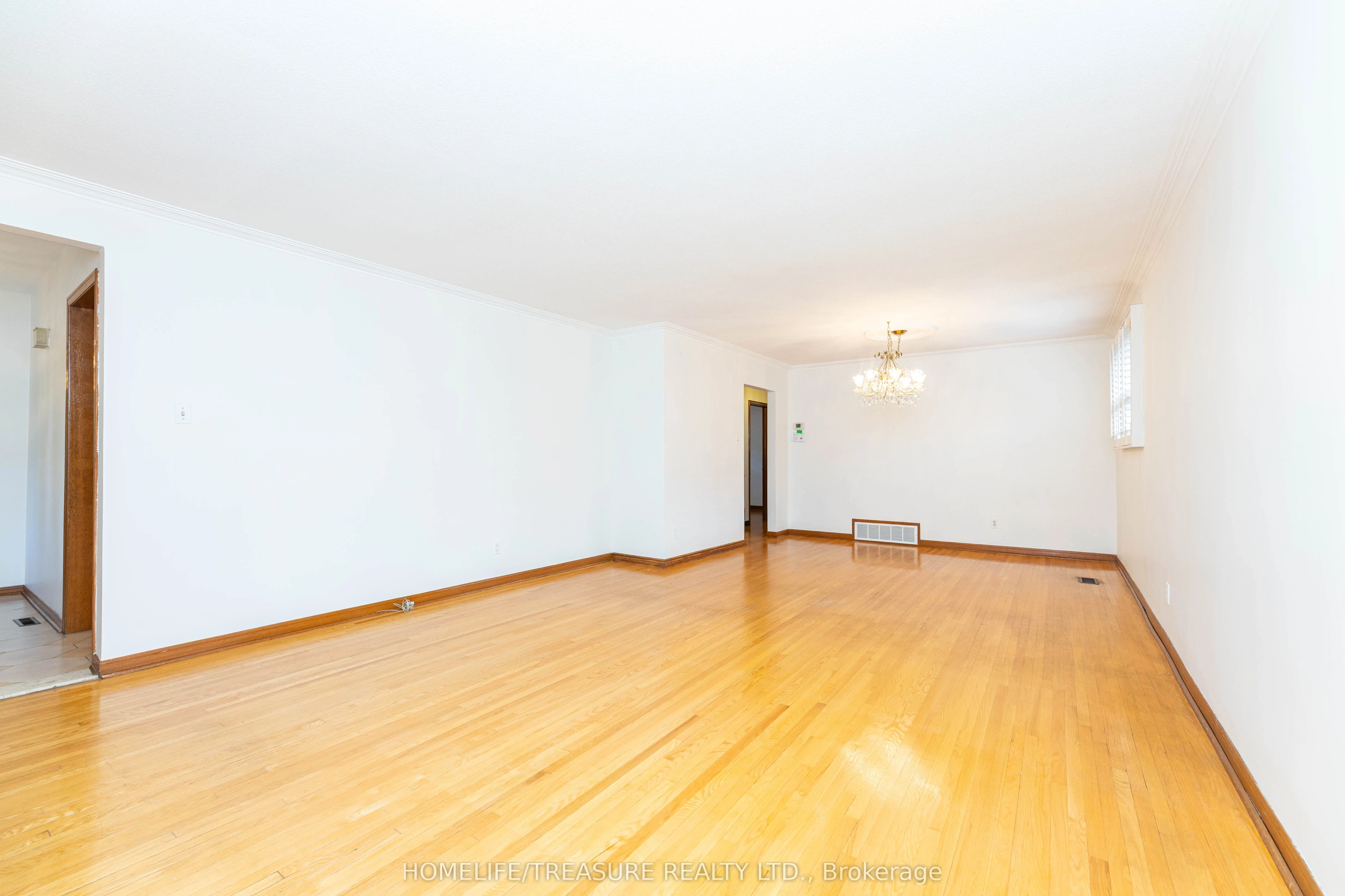 85 Downsview Avenue