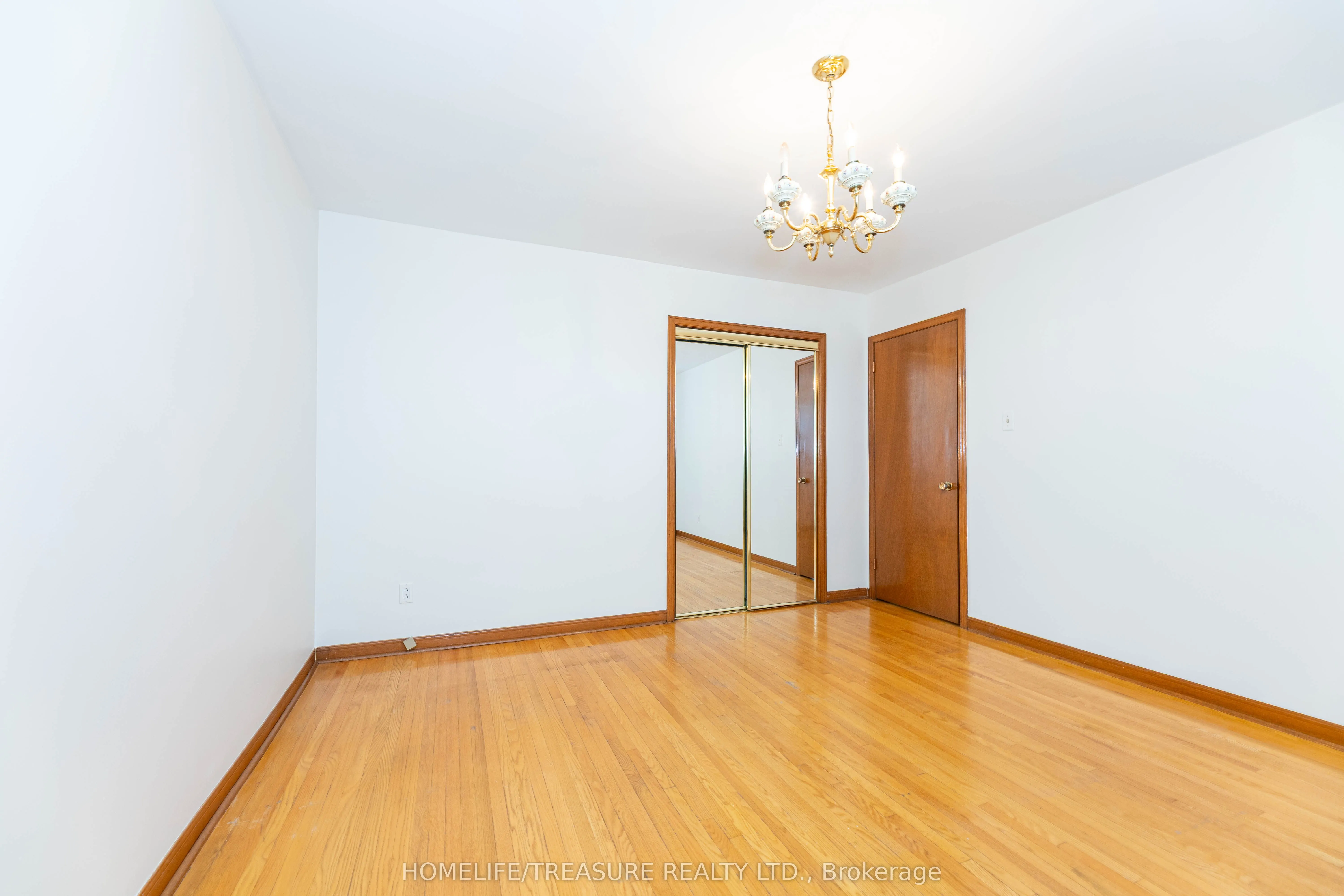 85 Downsview Avenue
