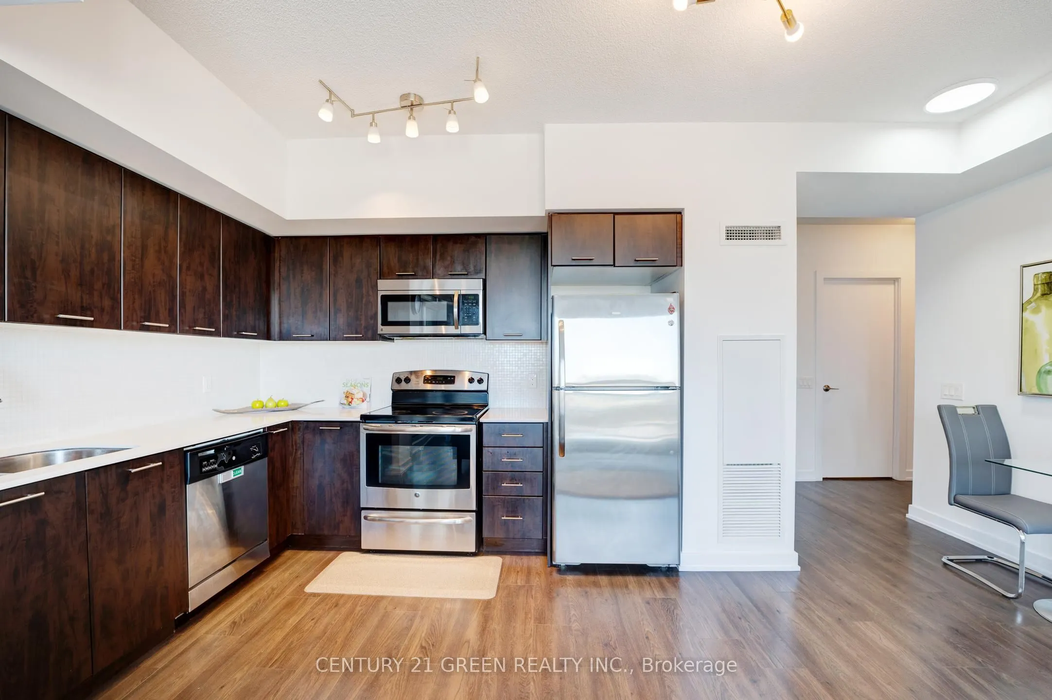 2220 Lake Shore Boulevard W, #1707