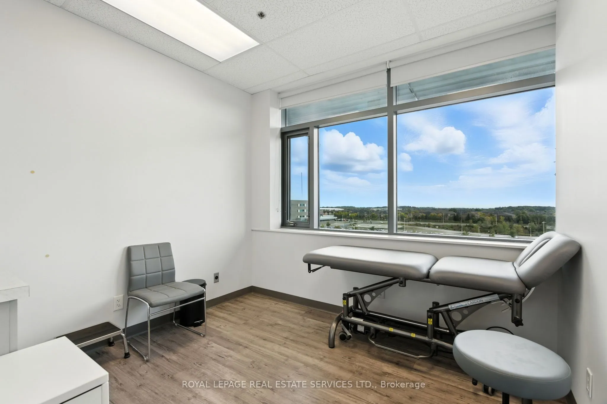 3075 Hospital Gate