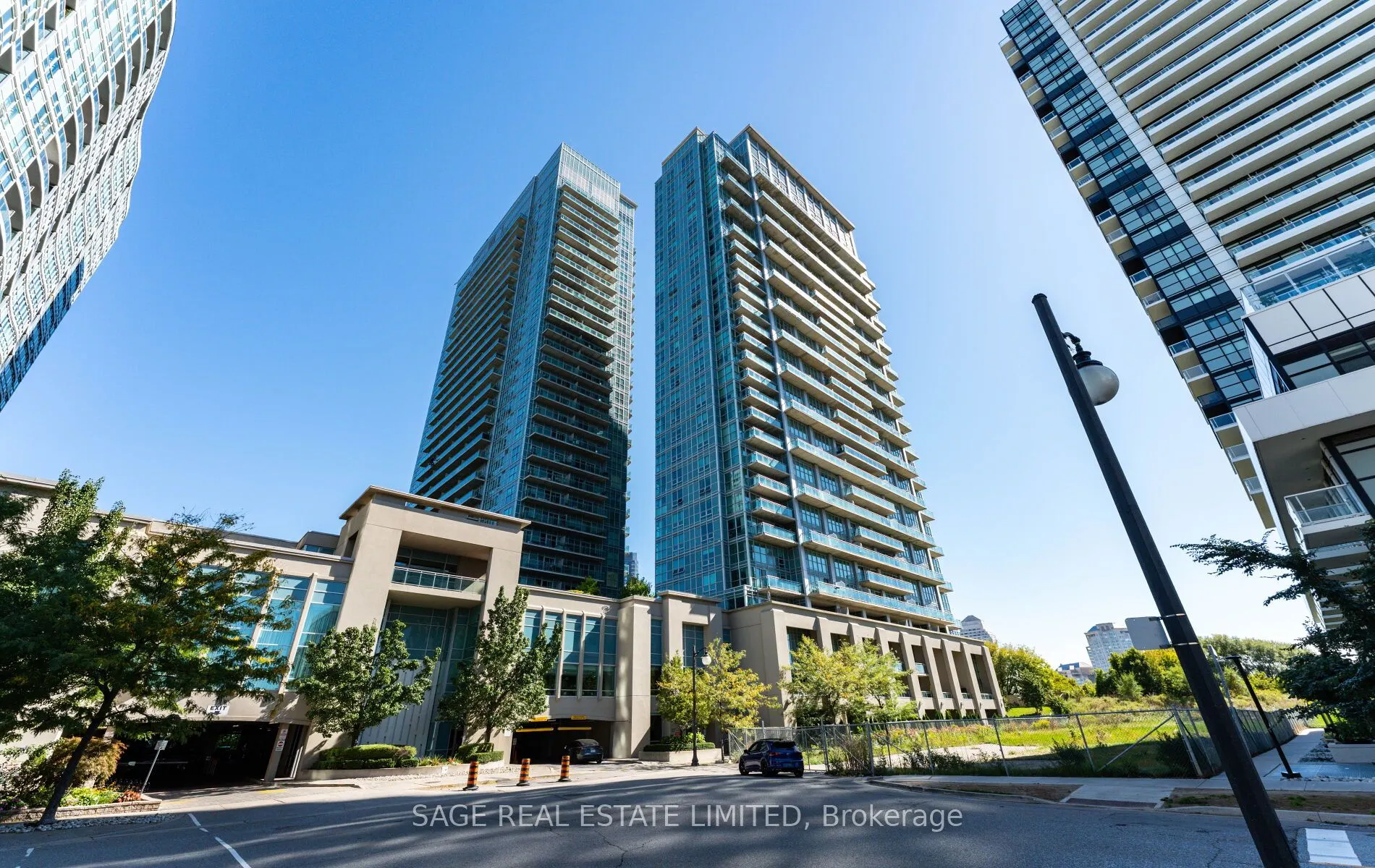 155 Legion Road N, #1202