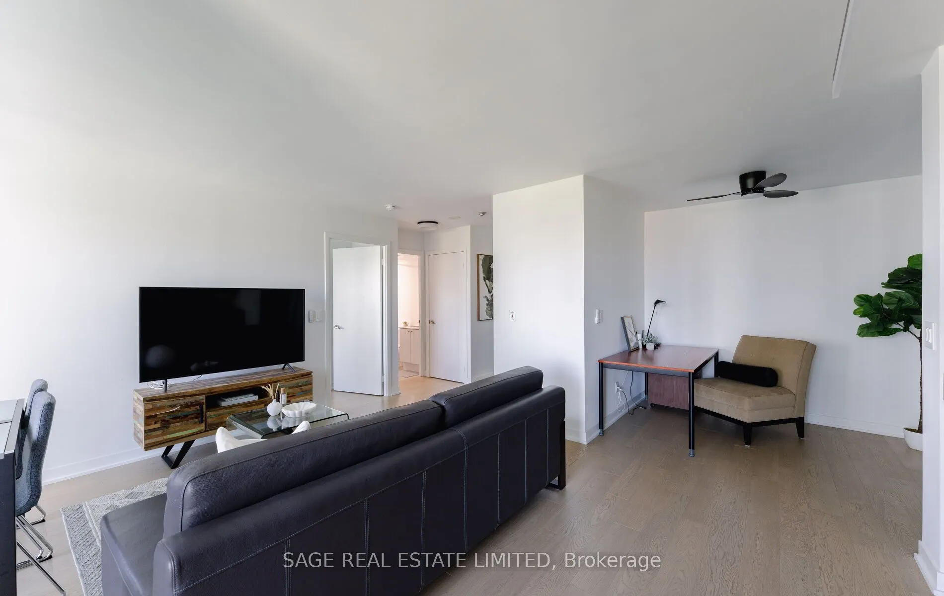 155 Legion Road N, #1202