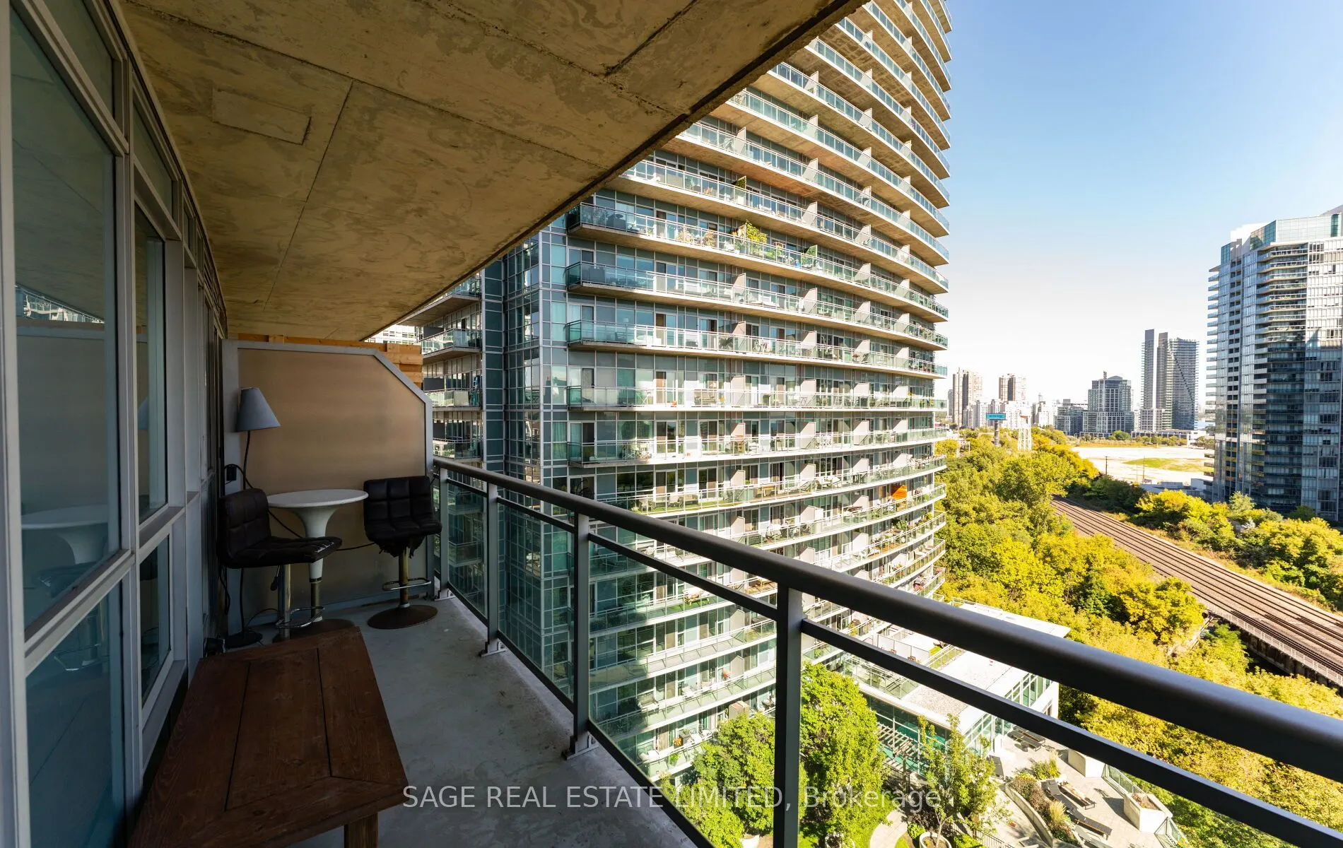 155 Legion Road N, #1202