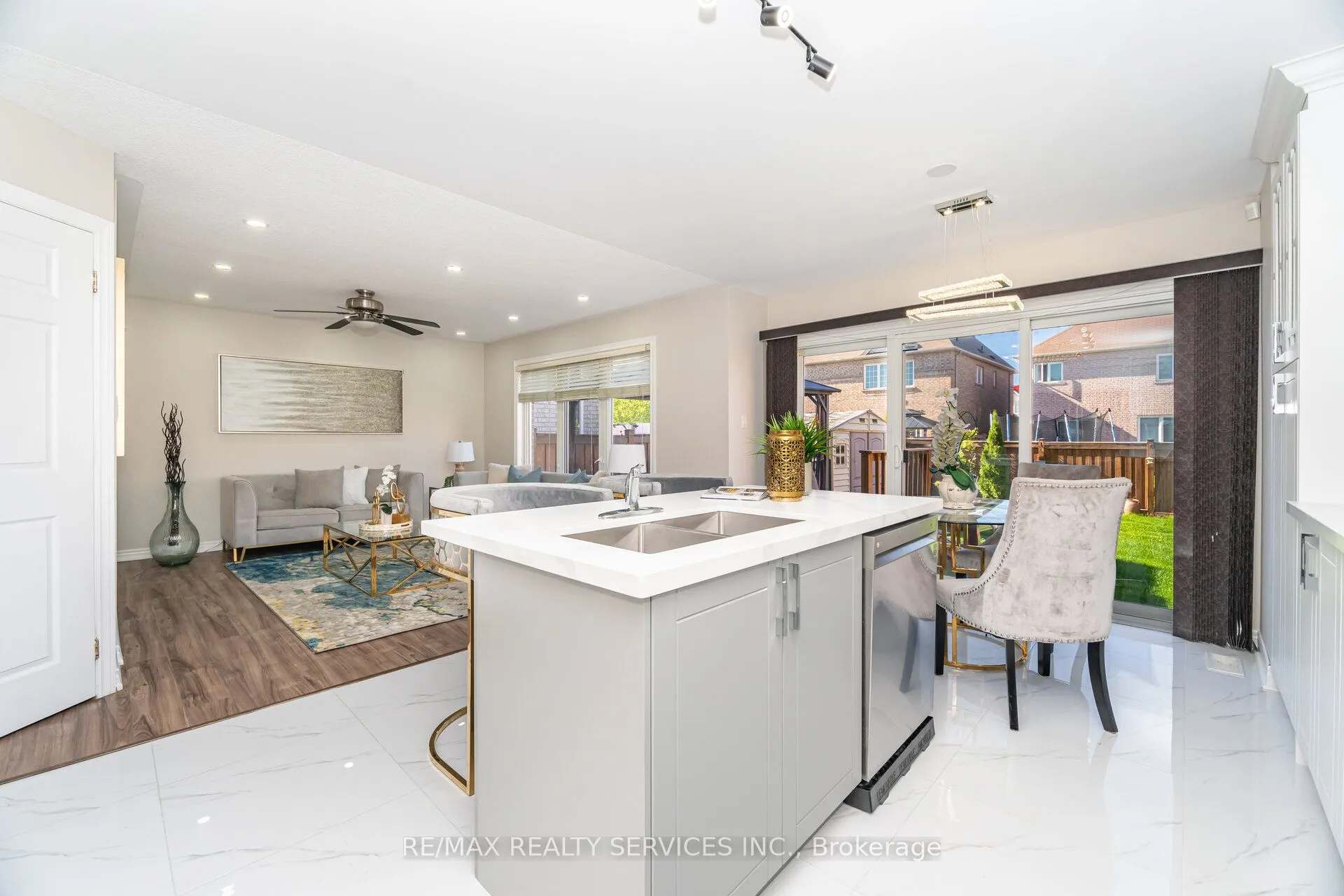3 Napoleon Crescent