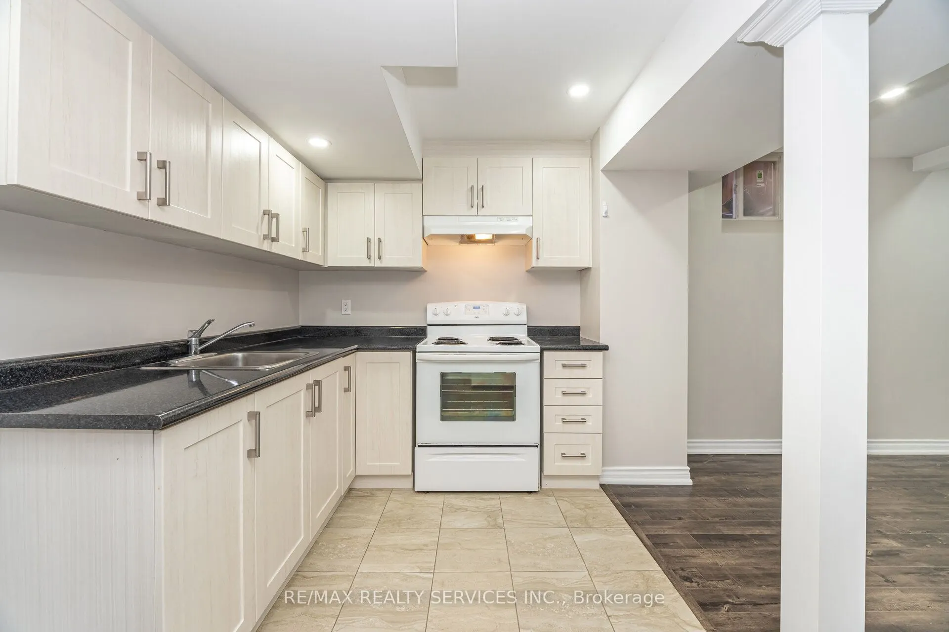 3 Napoleon Crescent