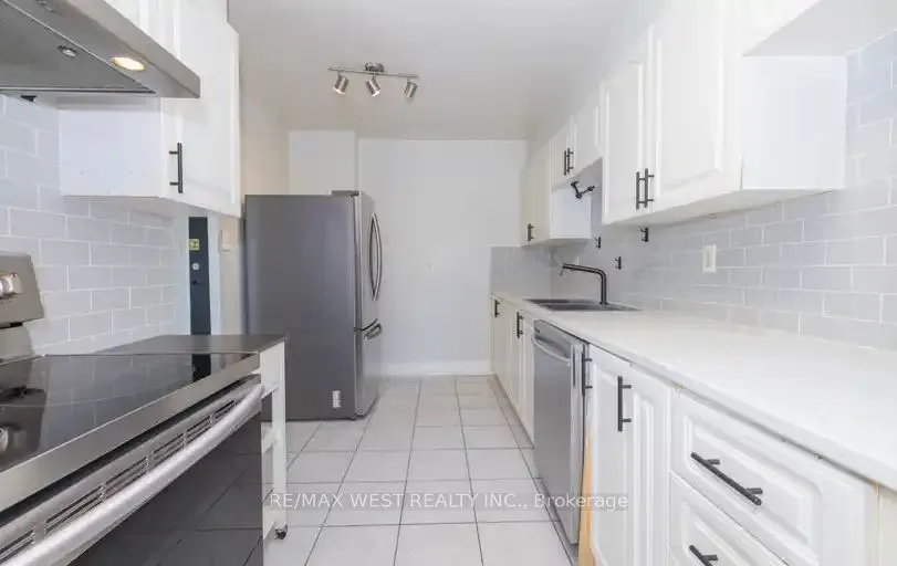85 Emmett Avenue, #1405