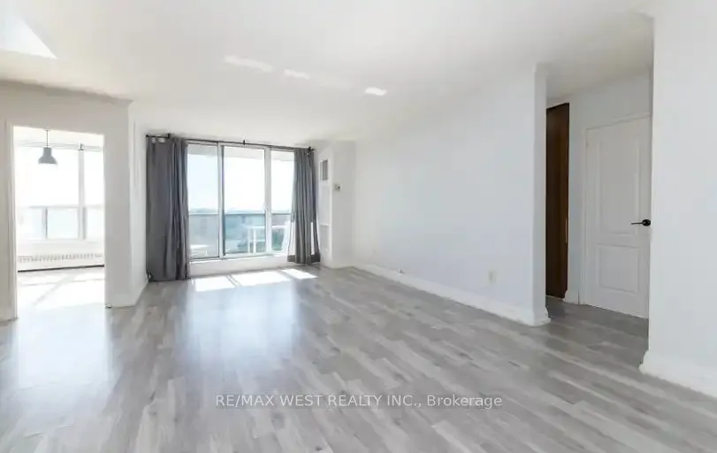 85 Emmett Avenue, #1405
