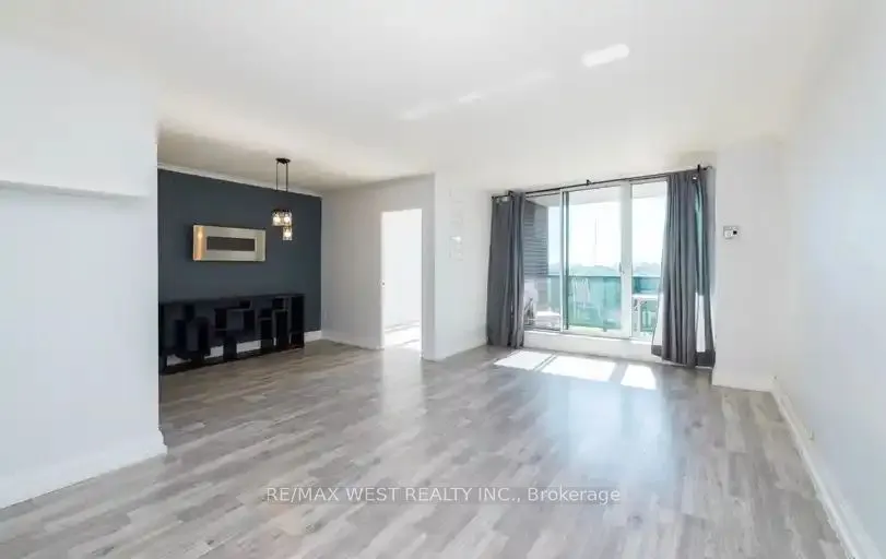 85 Emmett Avenue, #1405