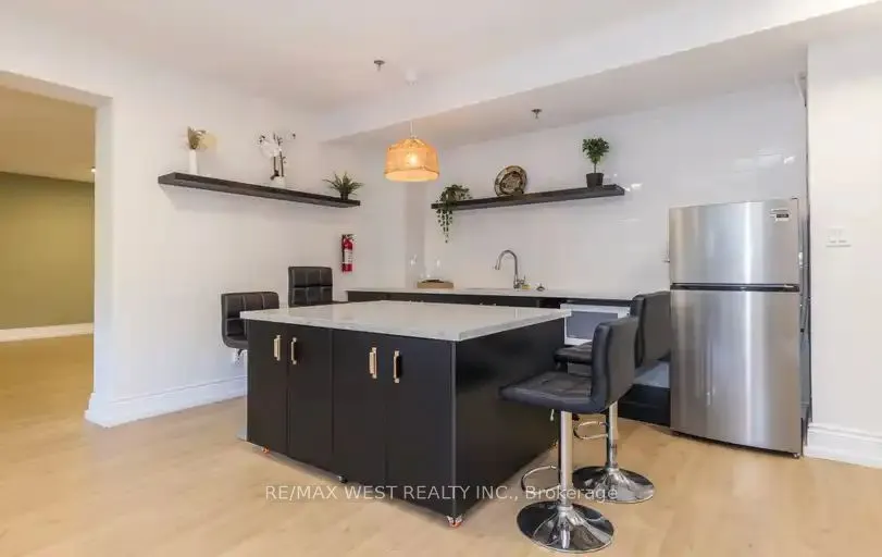 85 Emmett Avenue, #1405