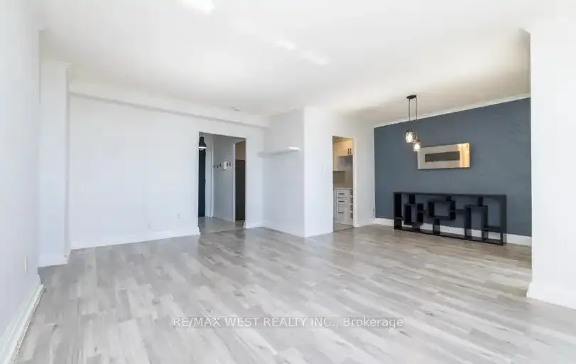 85 Emmett Avenue, #1405