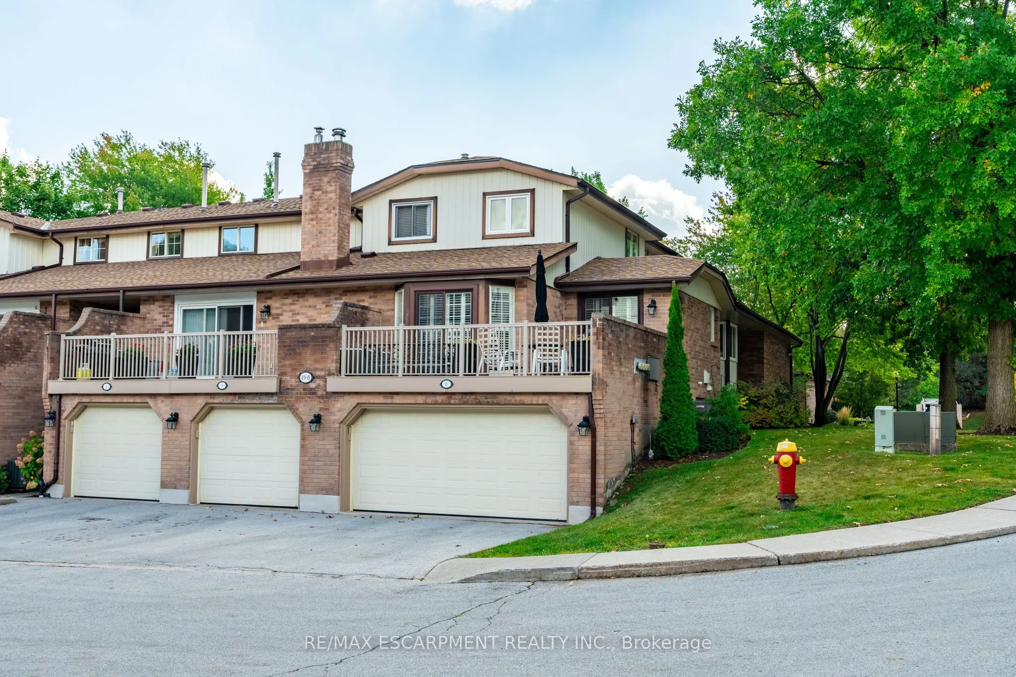 1508 Upper Middle Road