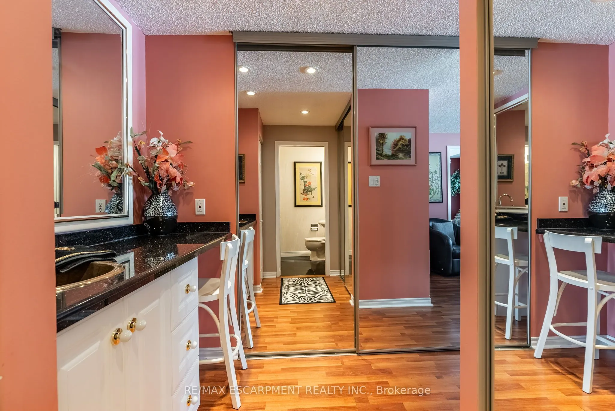 1508 Upper Middle Road