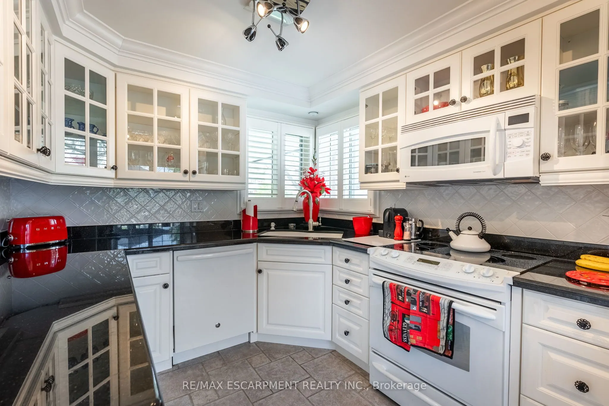 1508 Upper Middle Road