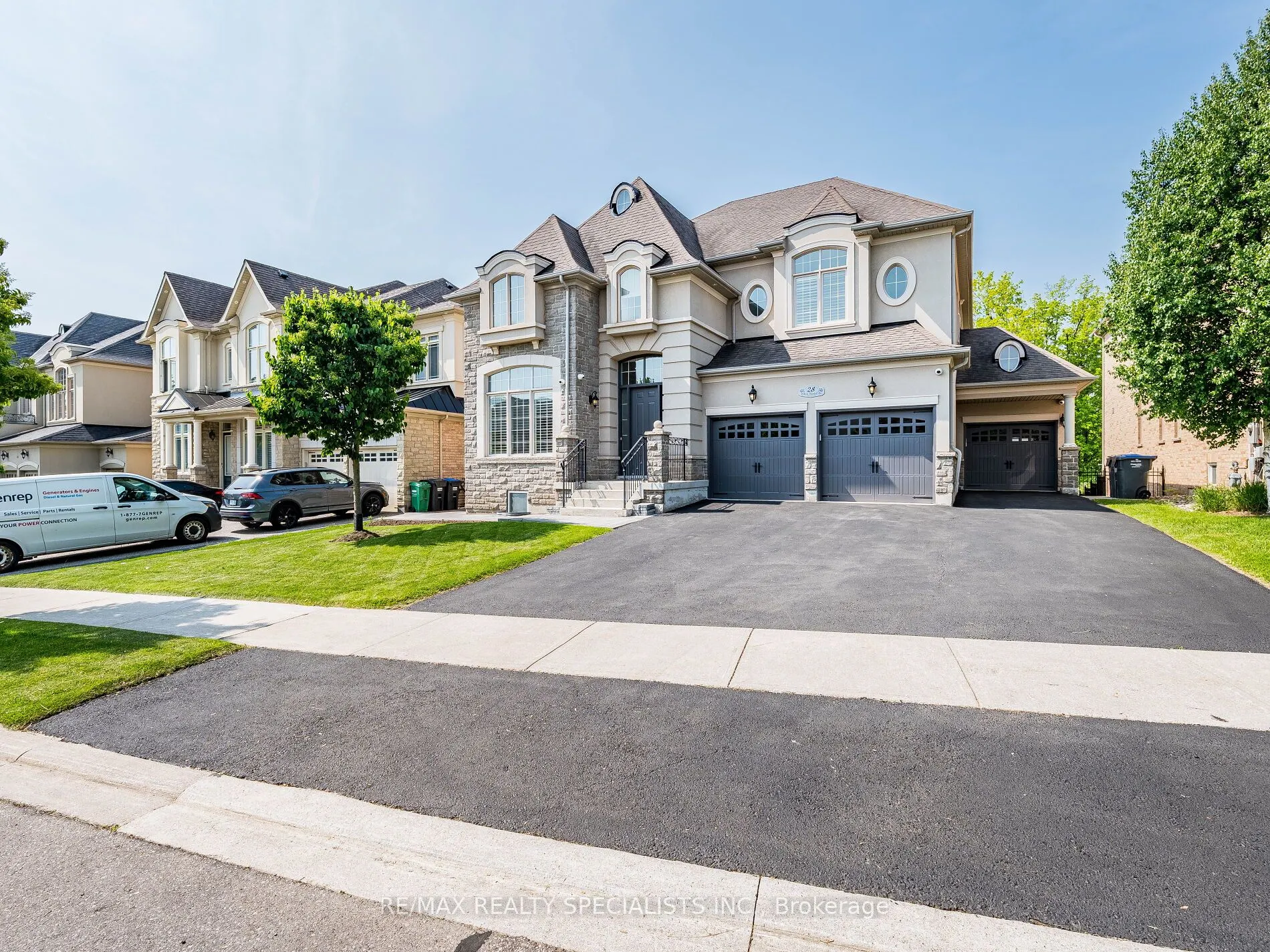 28 Elbern Markell Drive W