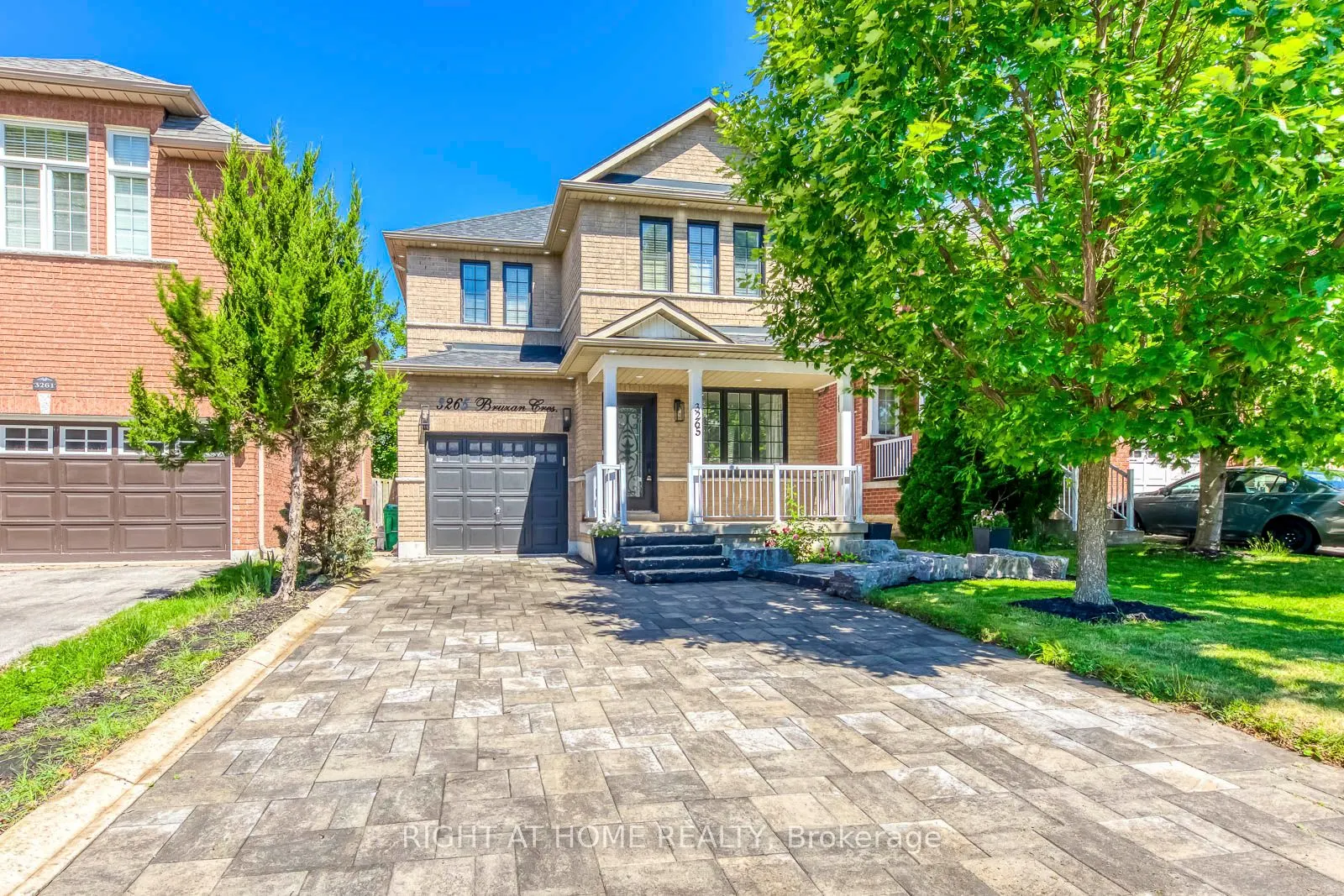3265 Bruzan Crescent