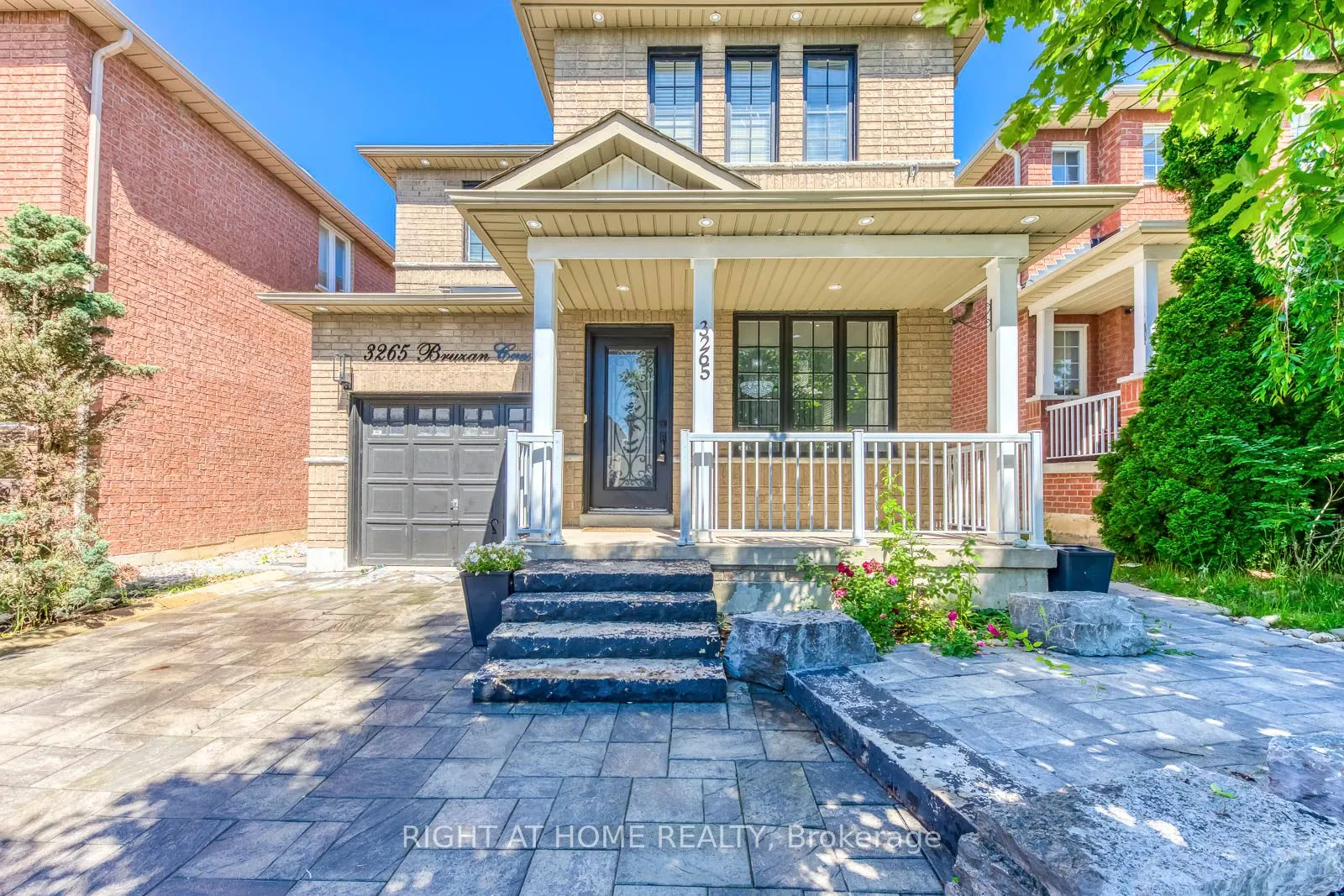 3265 Bruzan Crescent