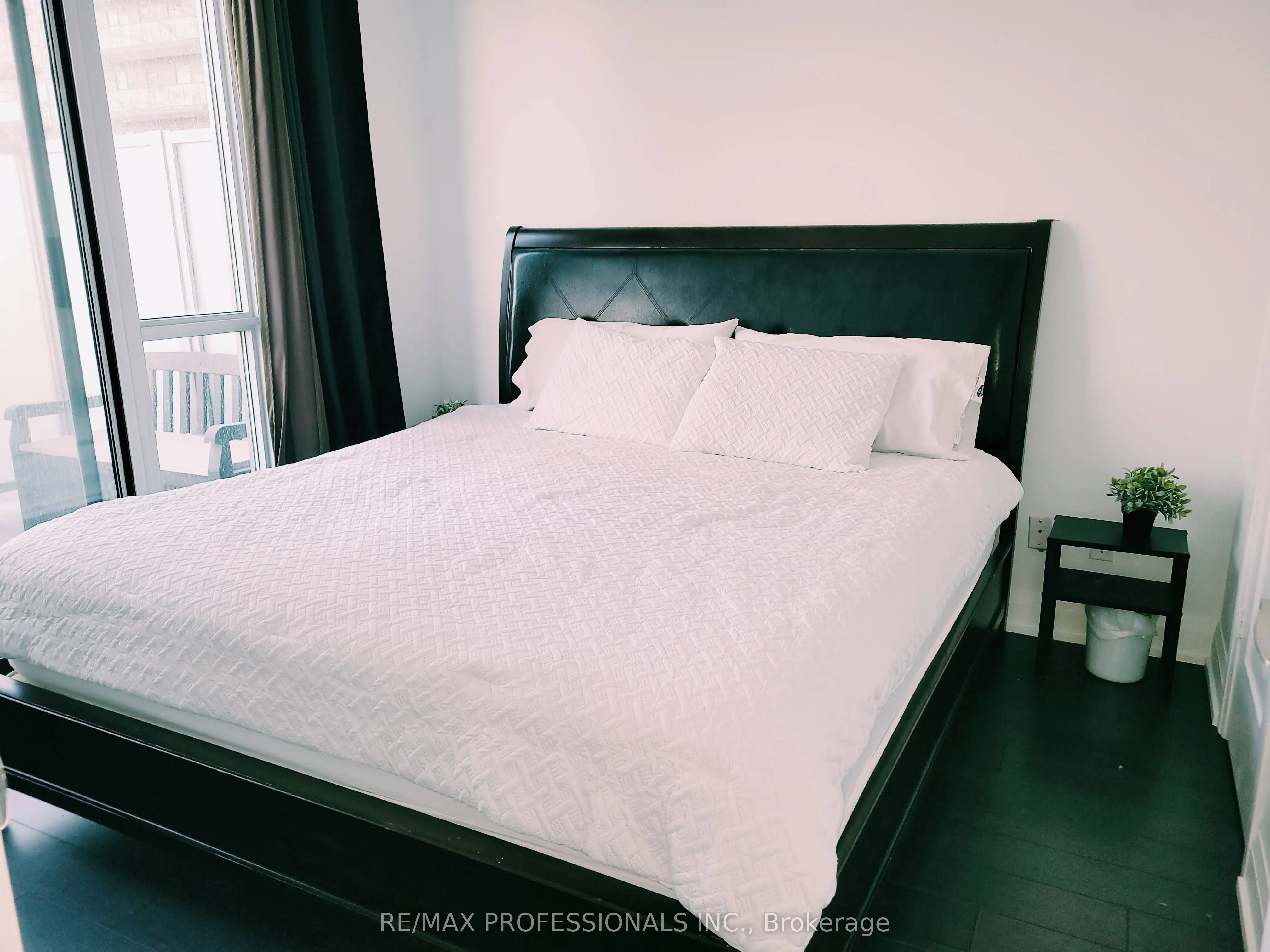 56 Annie Craig Drive, #411