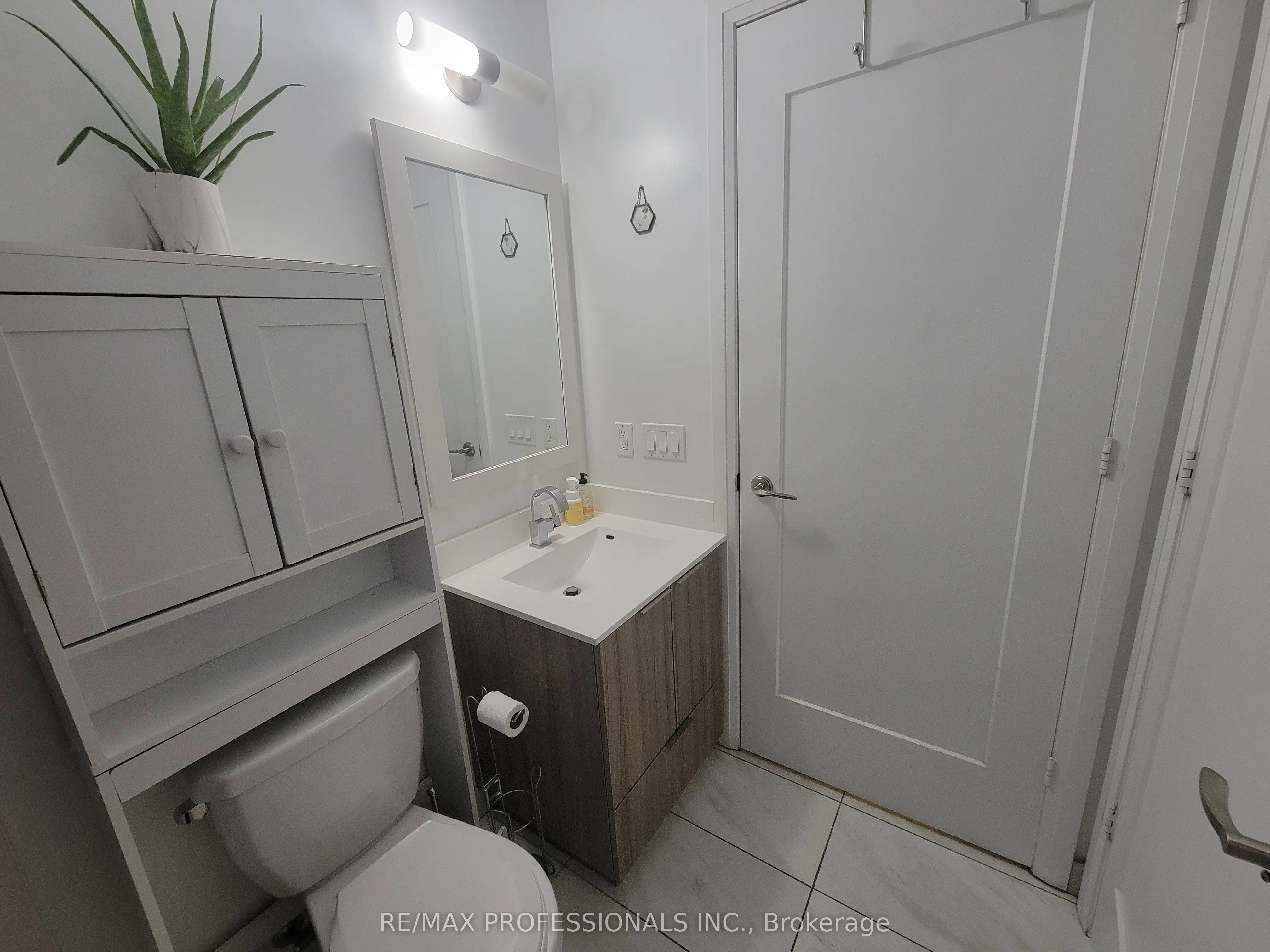 56 Annie Craig Drive, #411