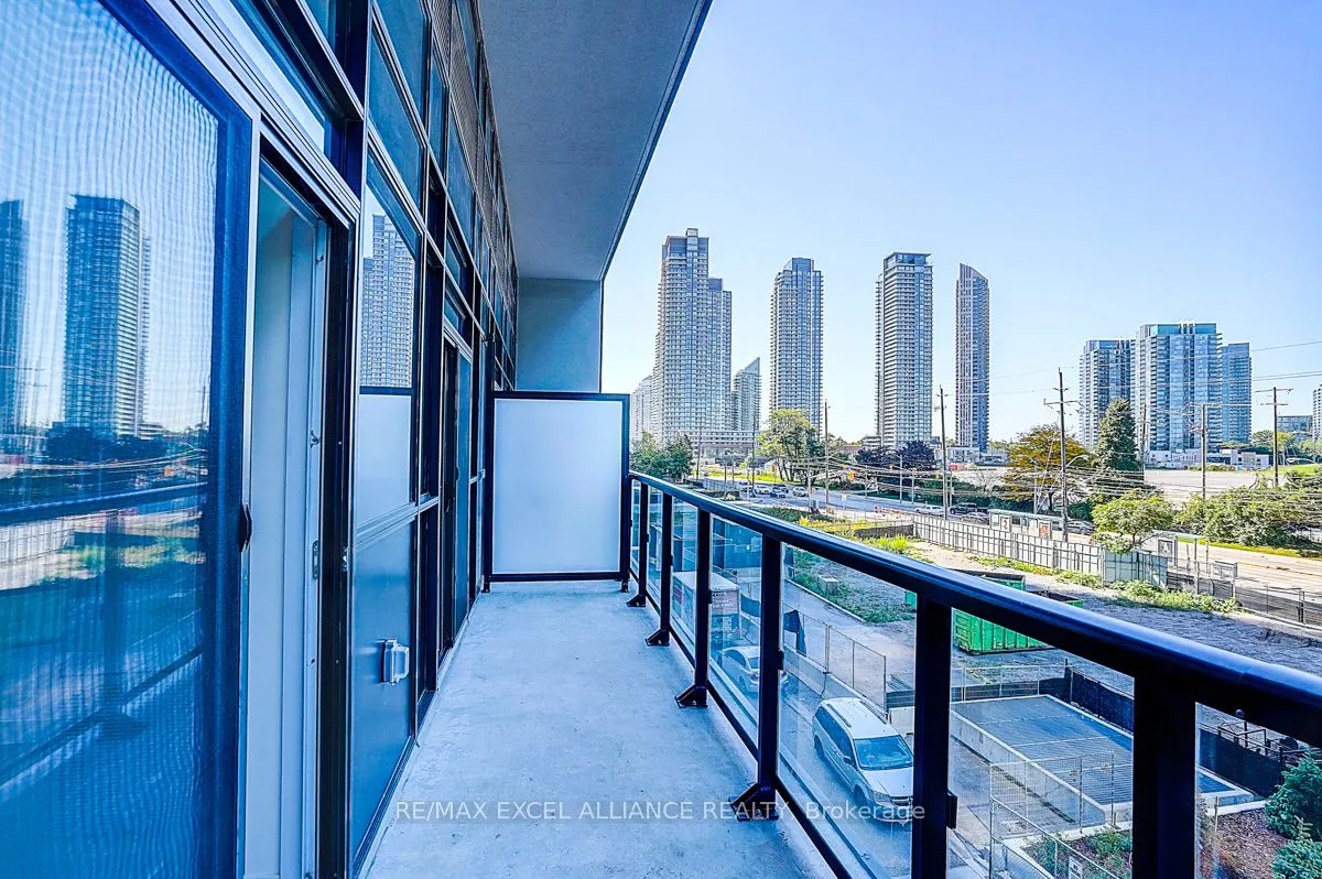 38 Annie Craig Drive, #406