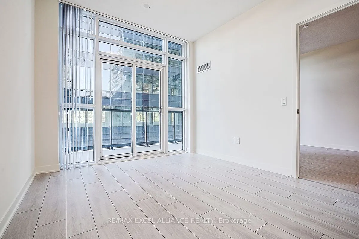 38 Annie Craig Drive, #406