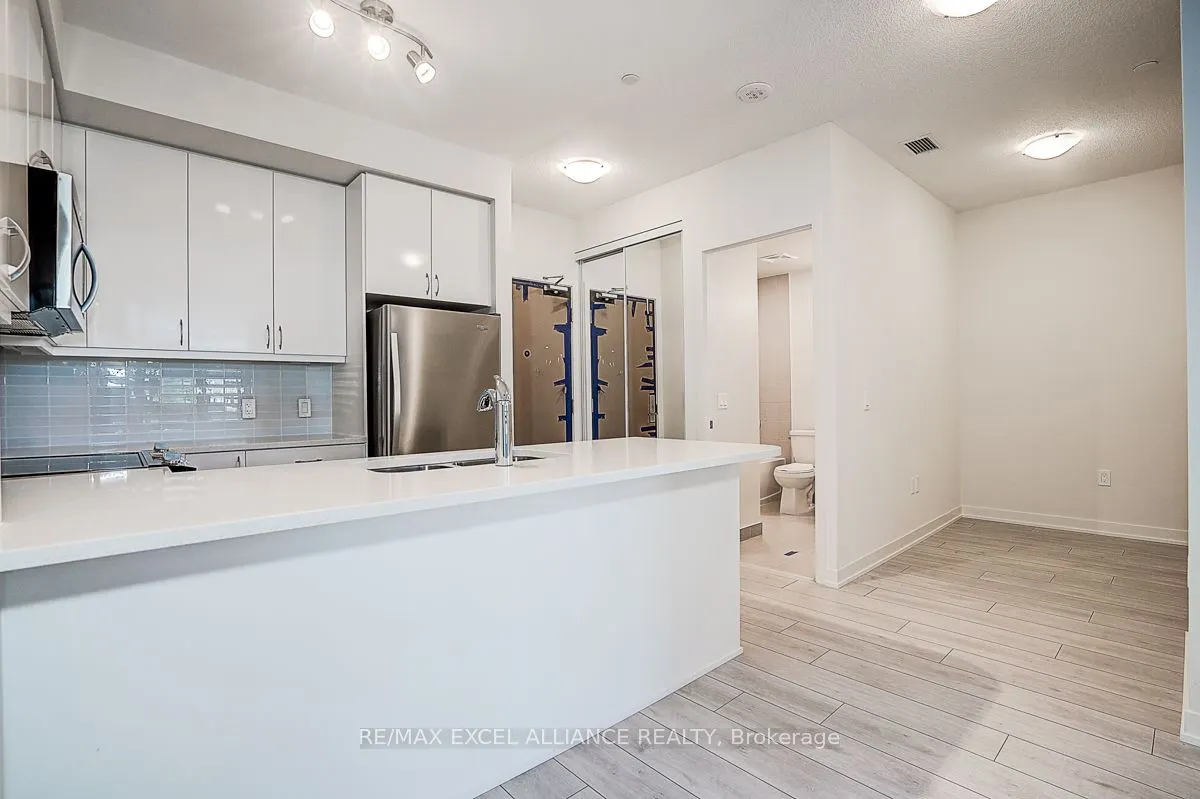 38 Annie Craig Drive, #406