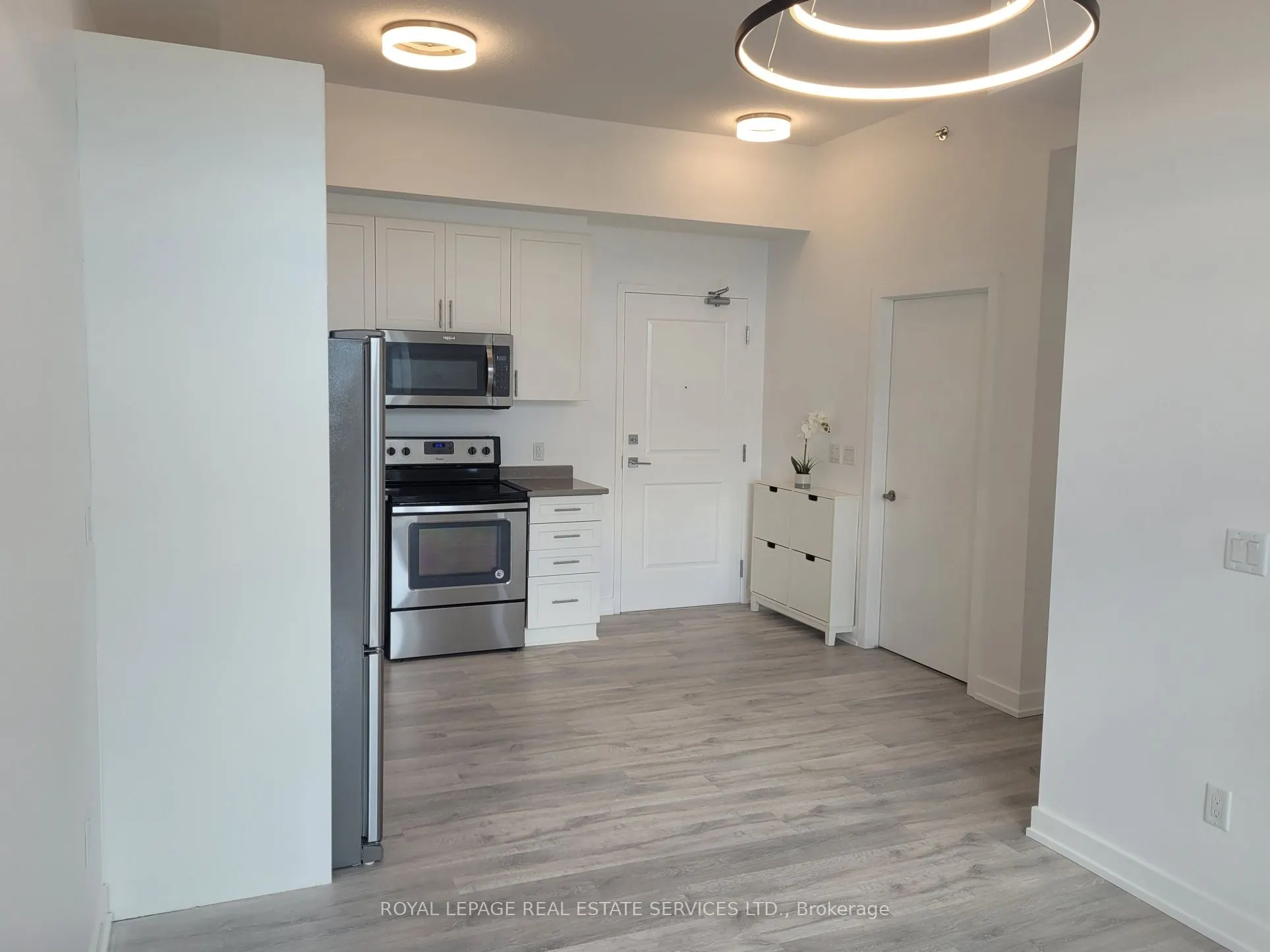 2490 Old Bronte Road, #807