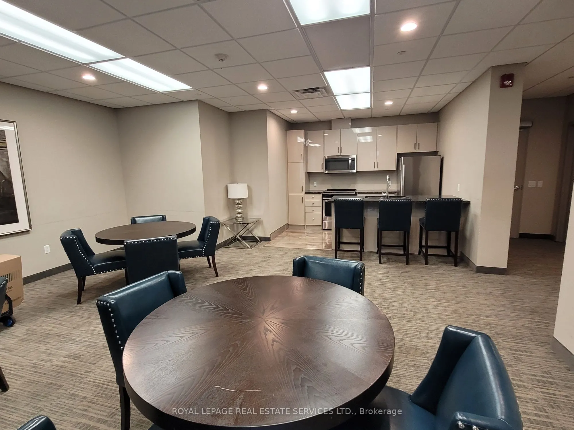 2490 Old Bronte Road, #807