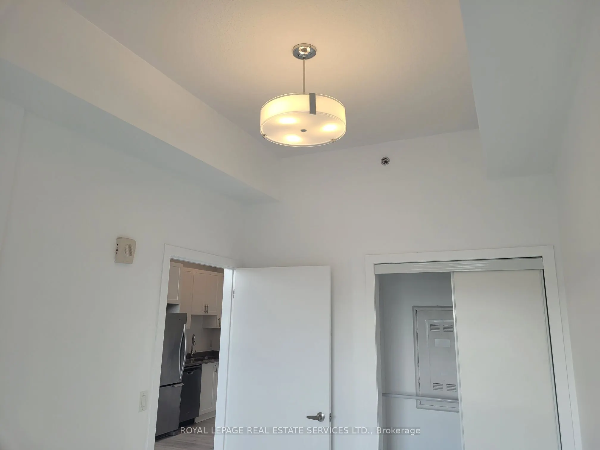 2490 Old Bronte Road, #807