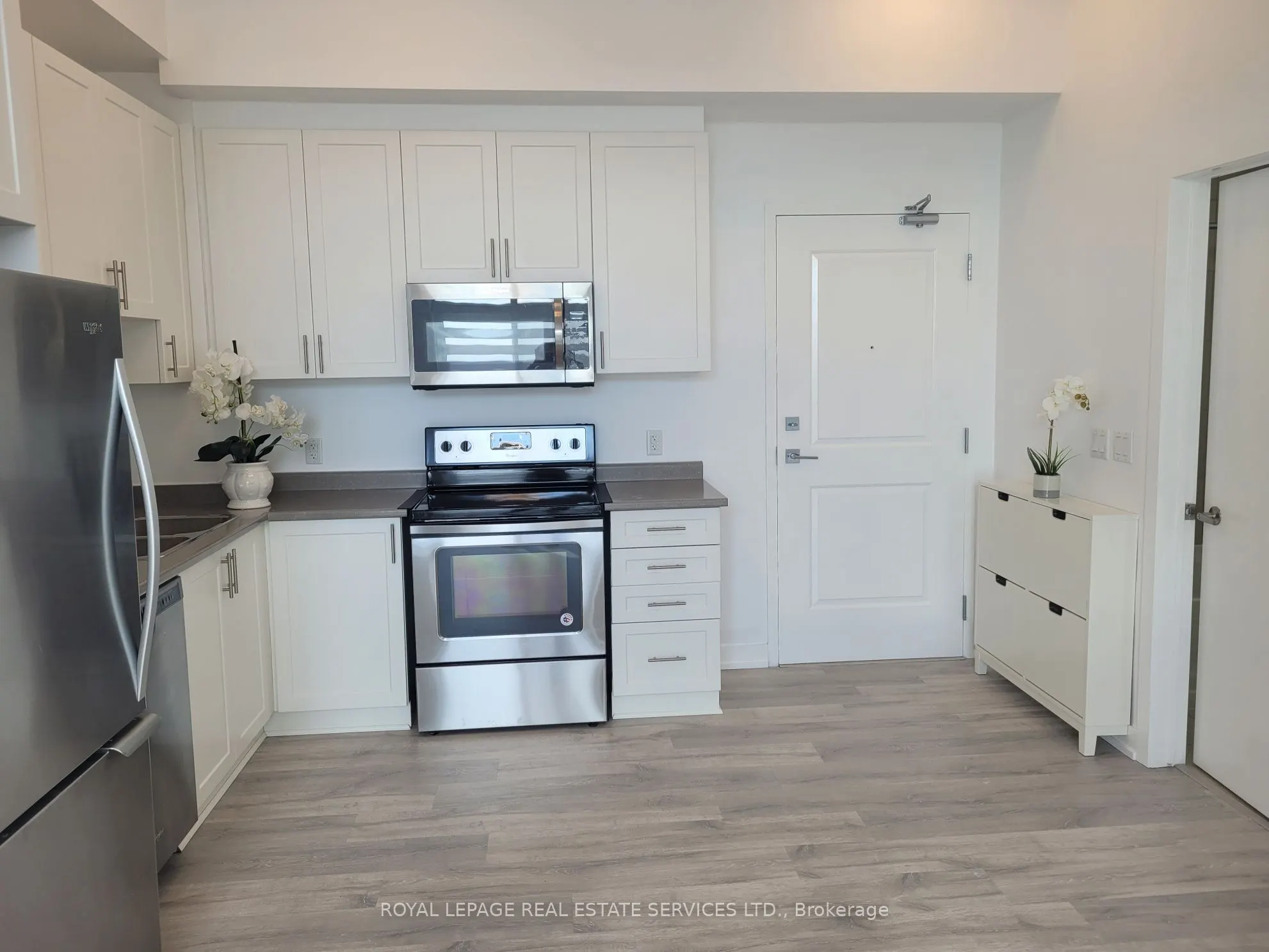 2490 Old Bronte Road, #807