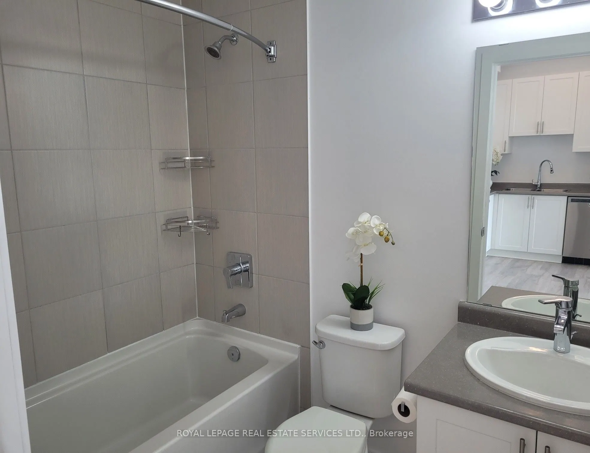 2490 Old Bronte Road, #807